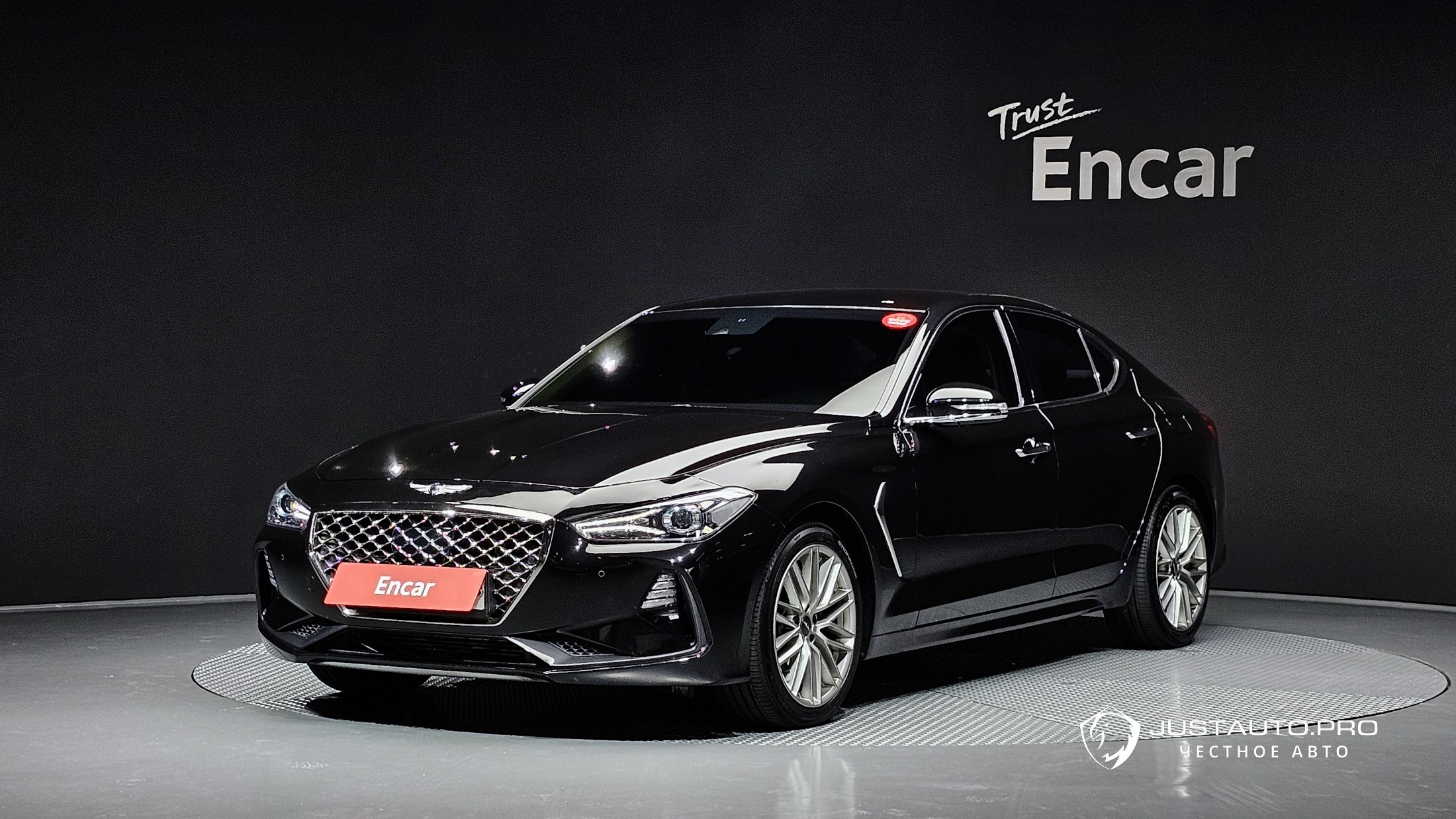 Автомобиль Genesis G70