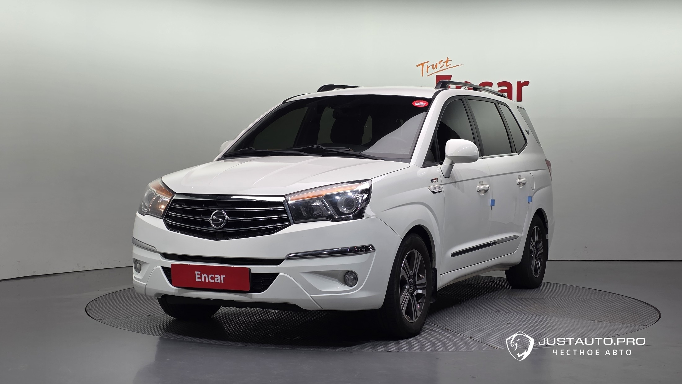 Автомобиль KG_Mobility_Ssangyong KORANDO