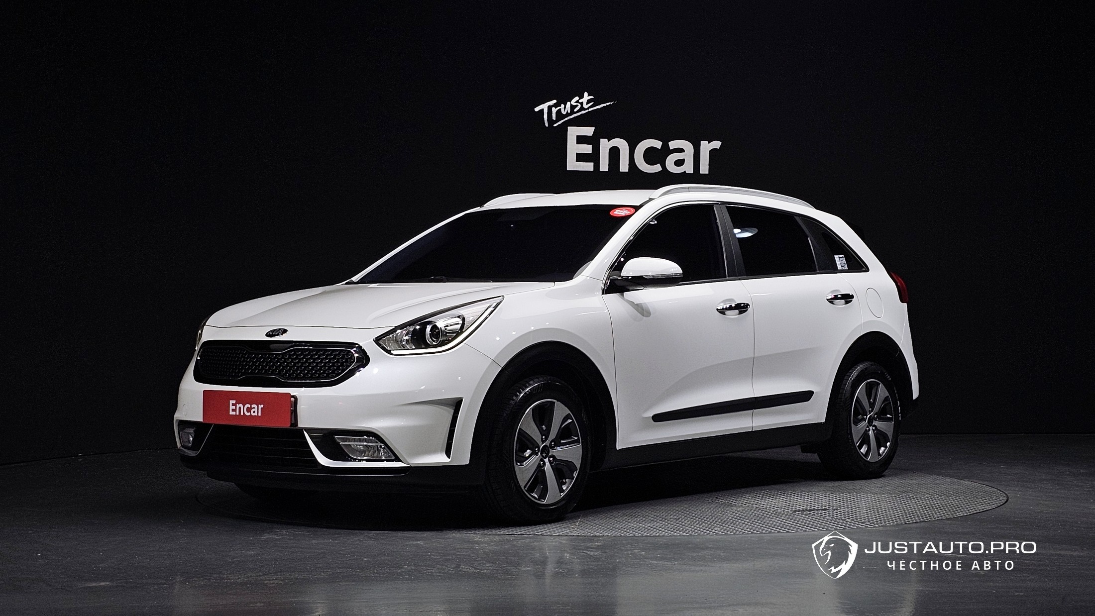 Автомобиль Kia Niro