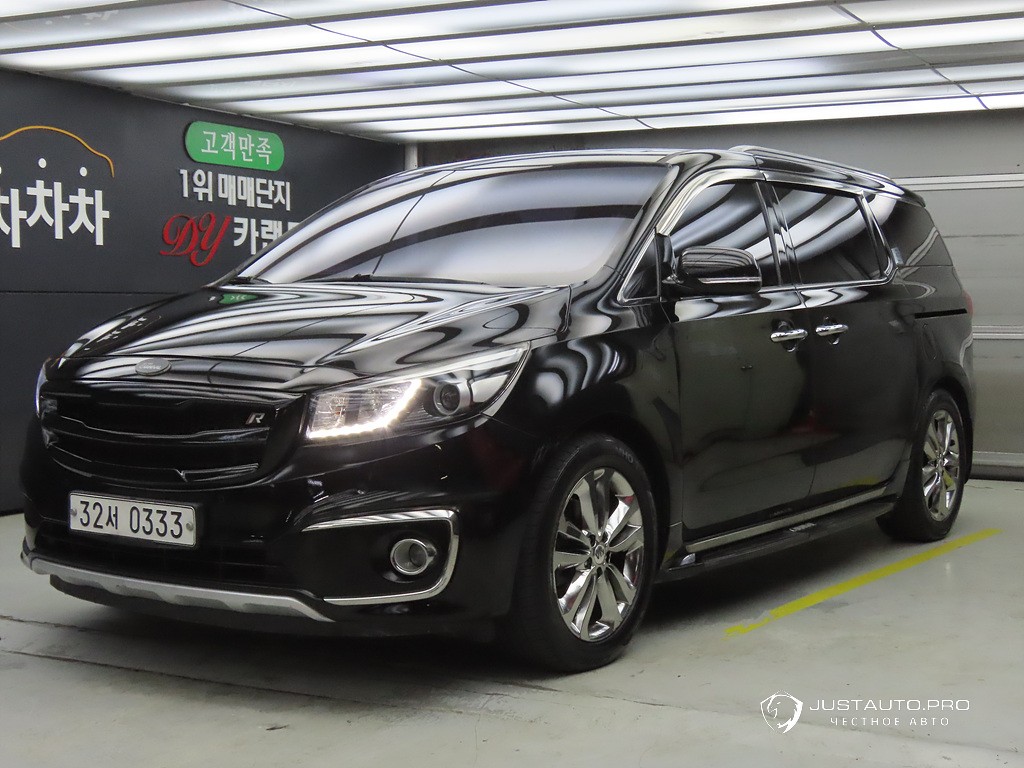 Автомобиль Kia Canival