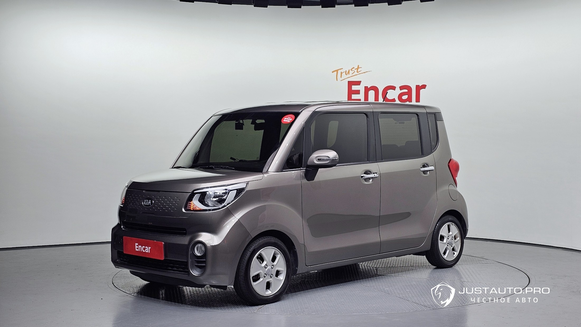 Автомобиль Kia RAY