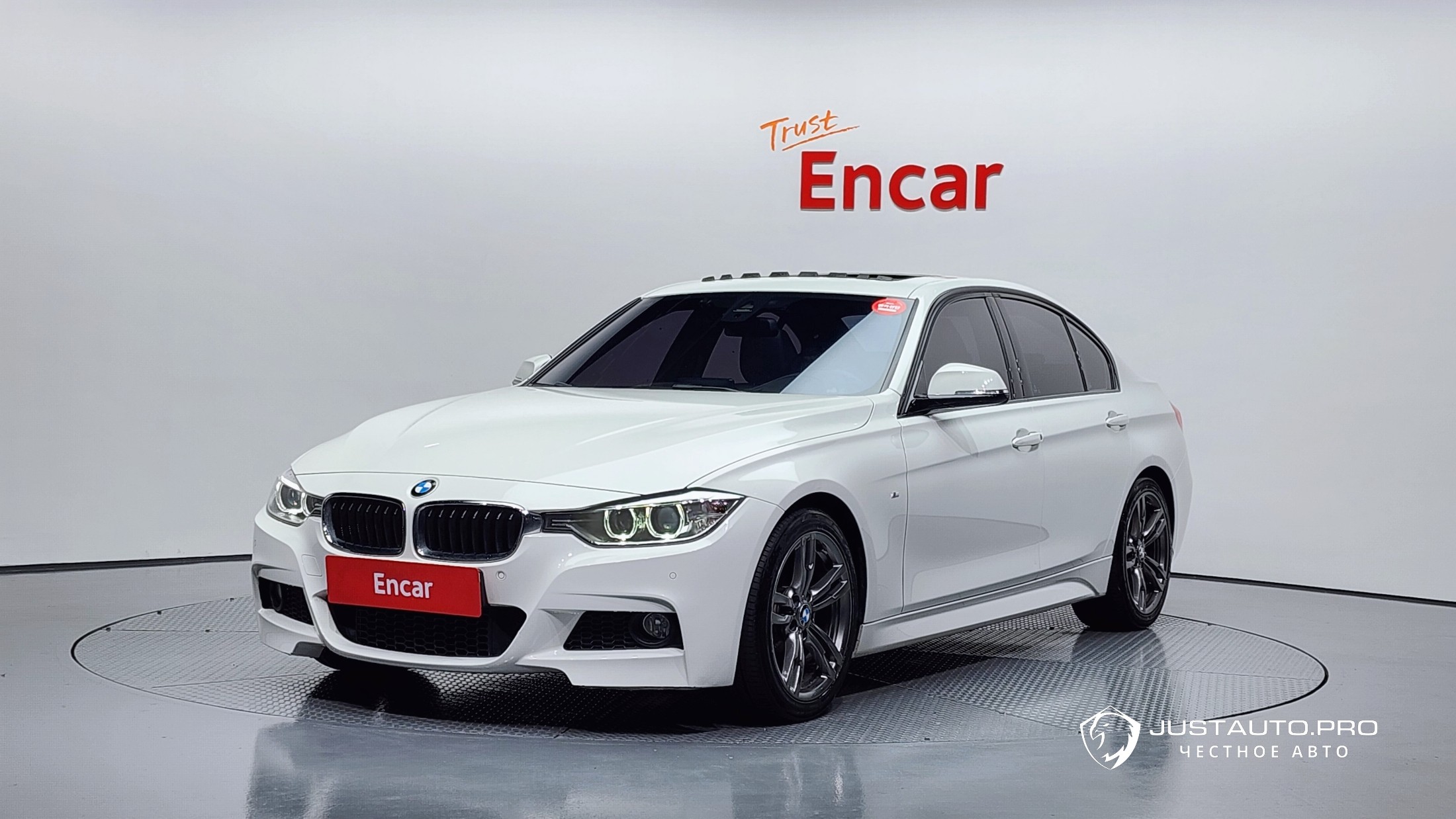 Автомобиль BMW 3-Series
