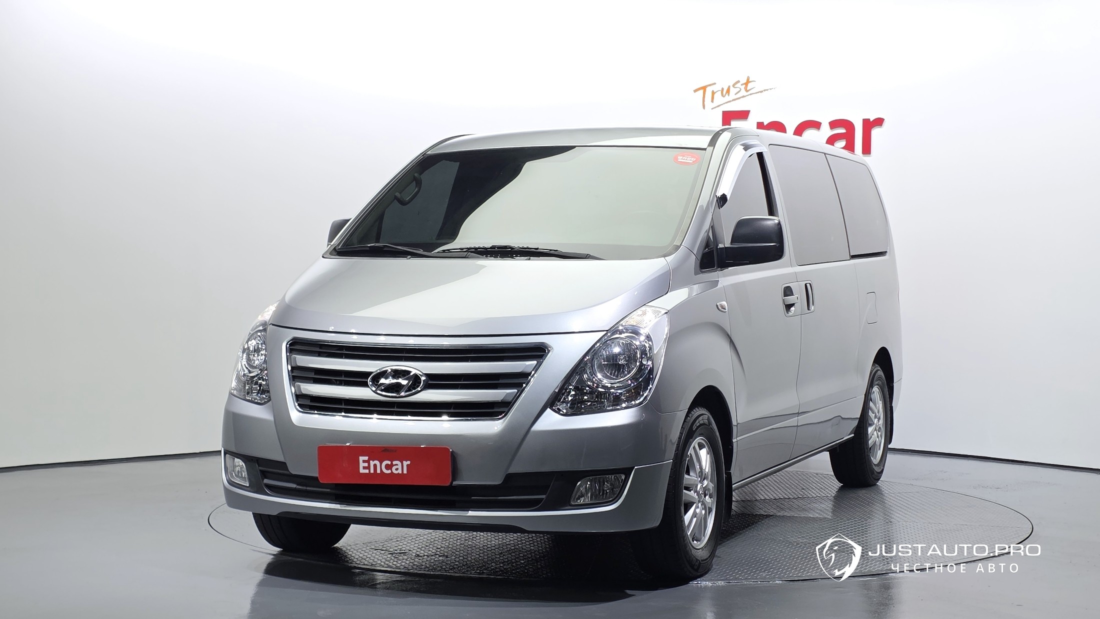 Автомобиль Hyundai Starex