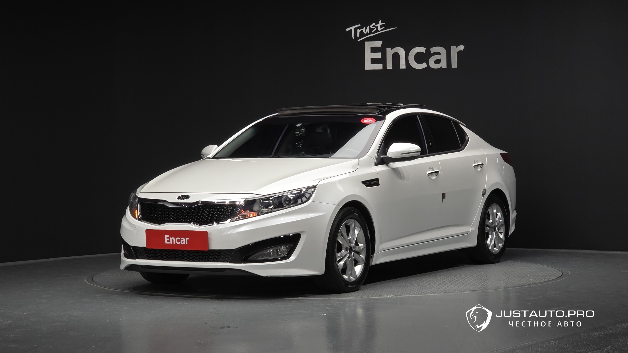 Автомобиль Kia K5