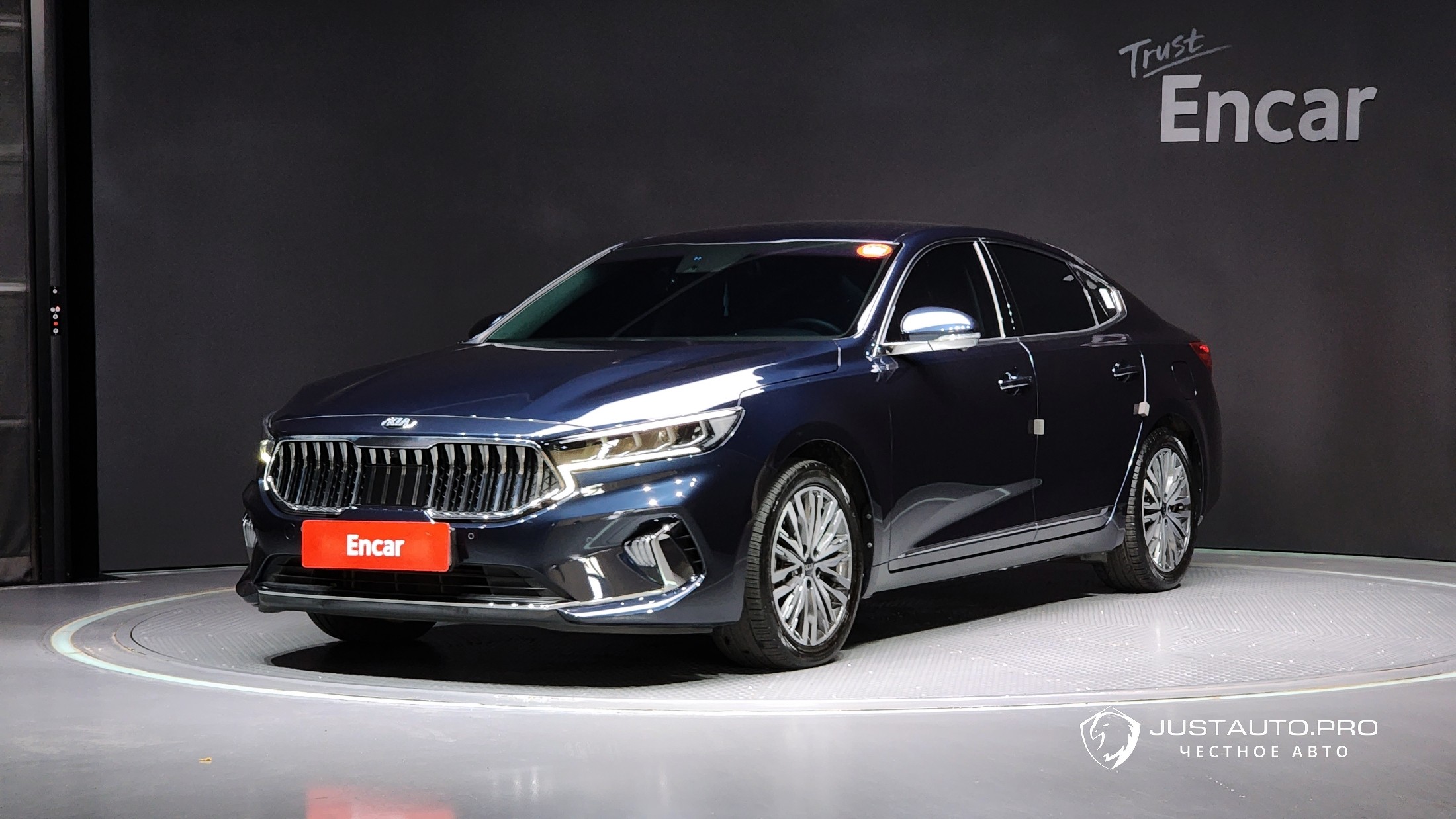 Автомобиль Kia K7