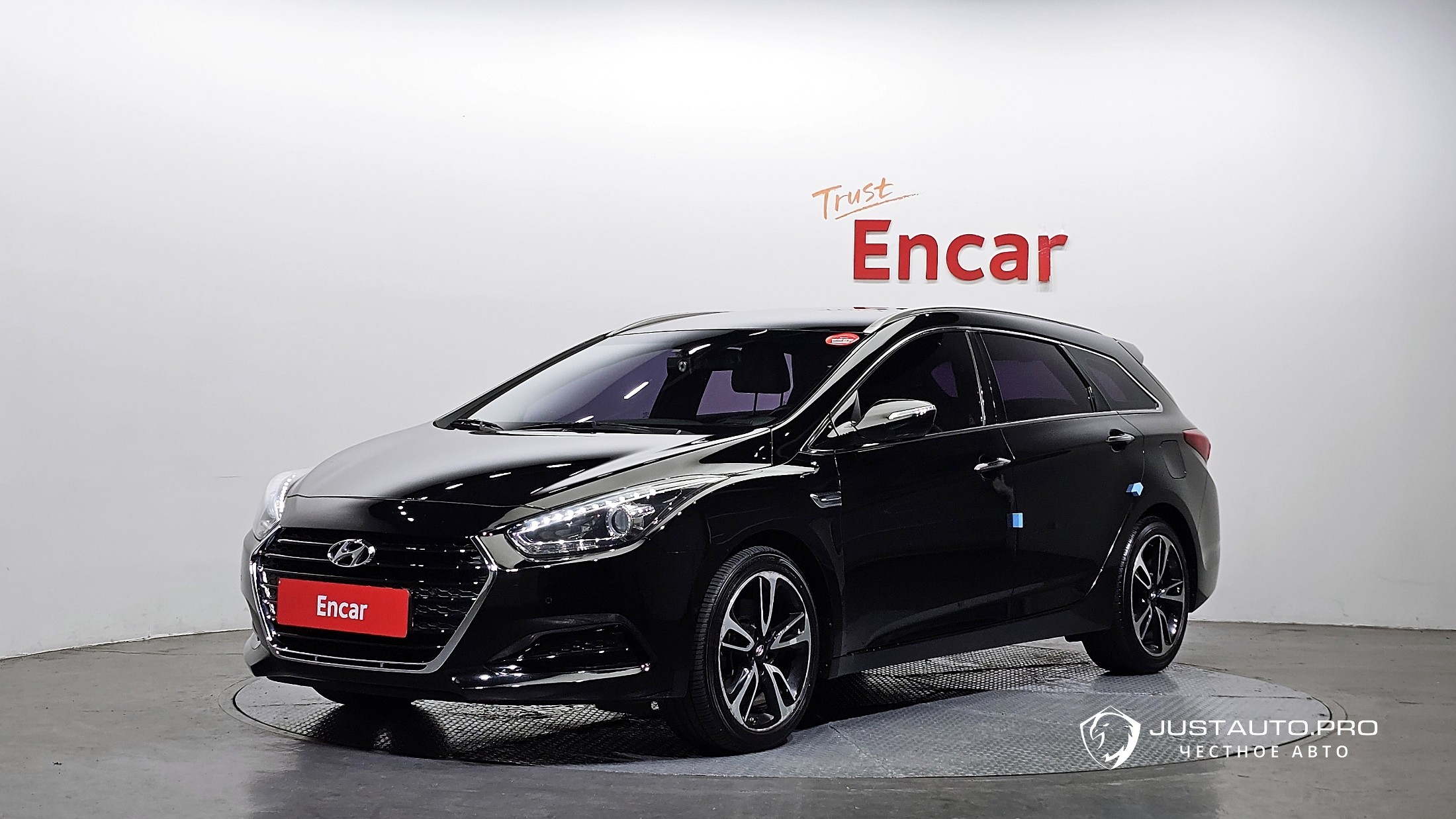 Автомобиль Hyundai i40