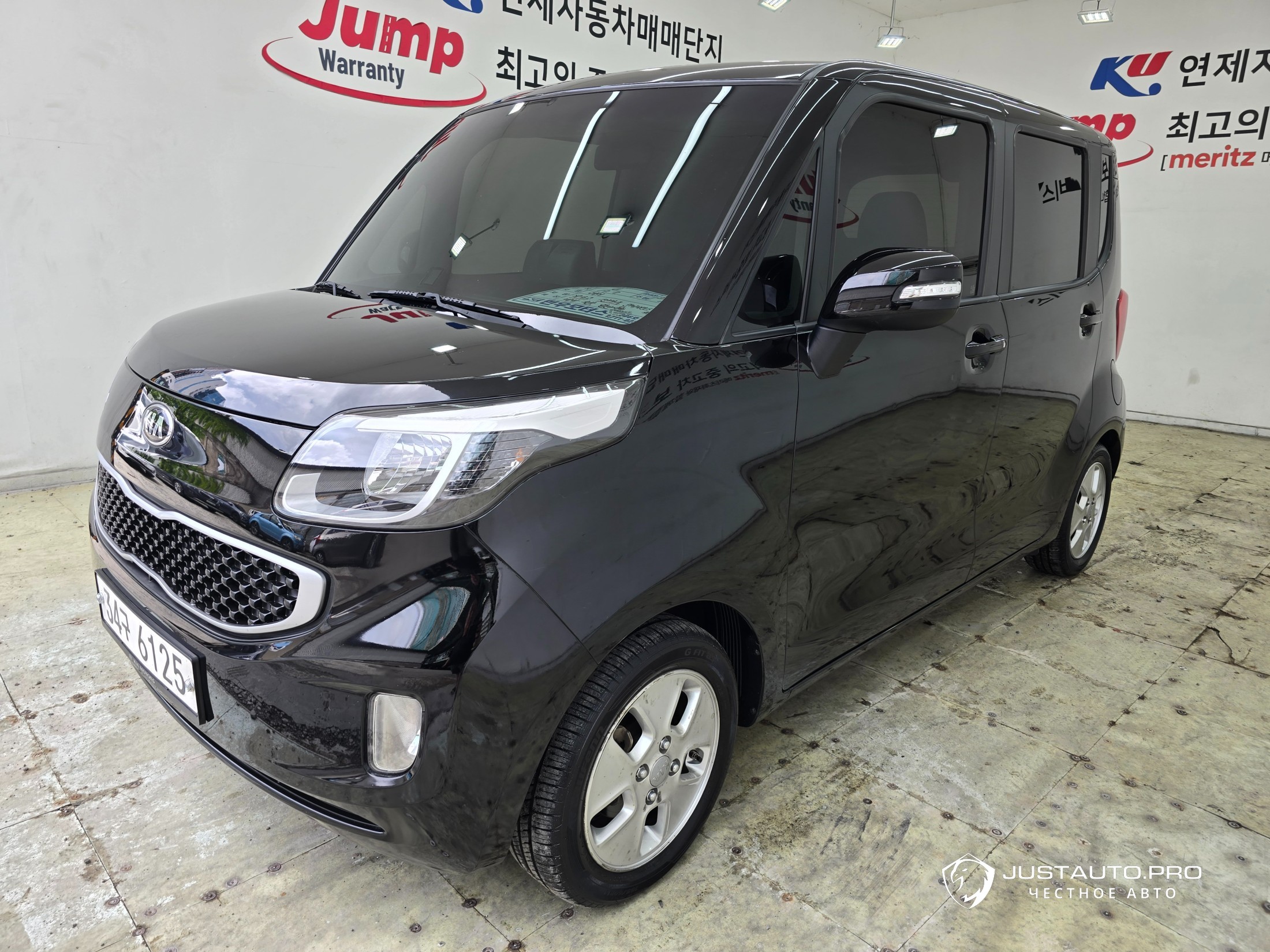 Автомобиль Kia RAY