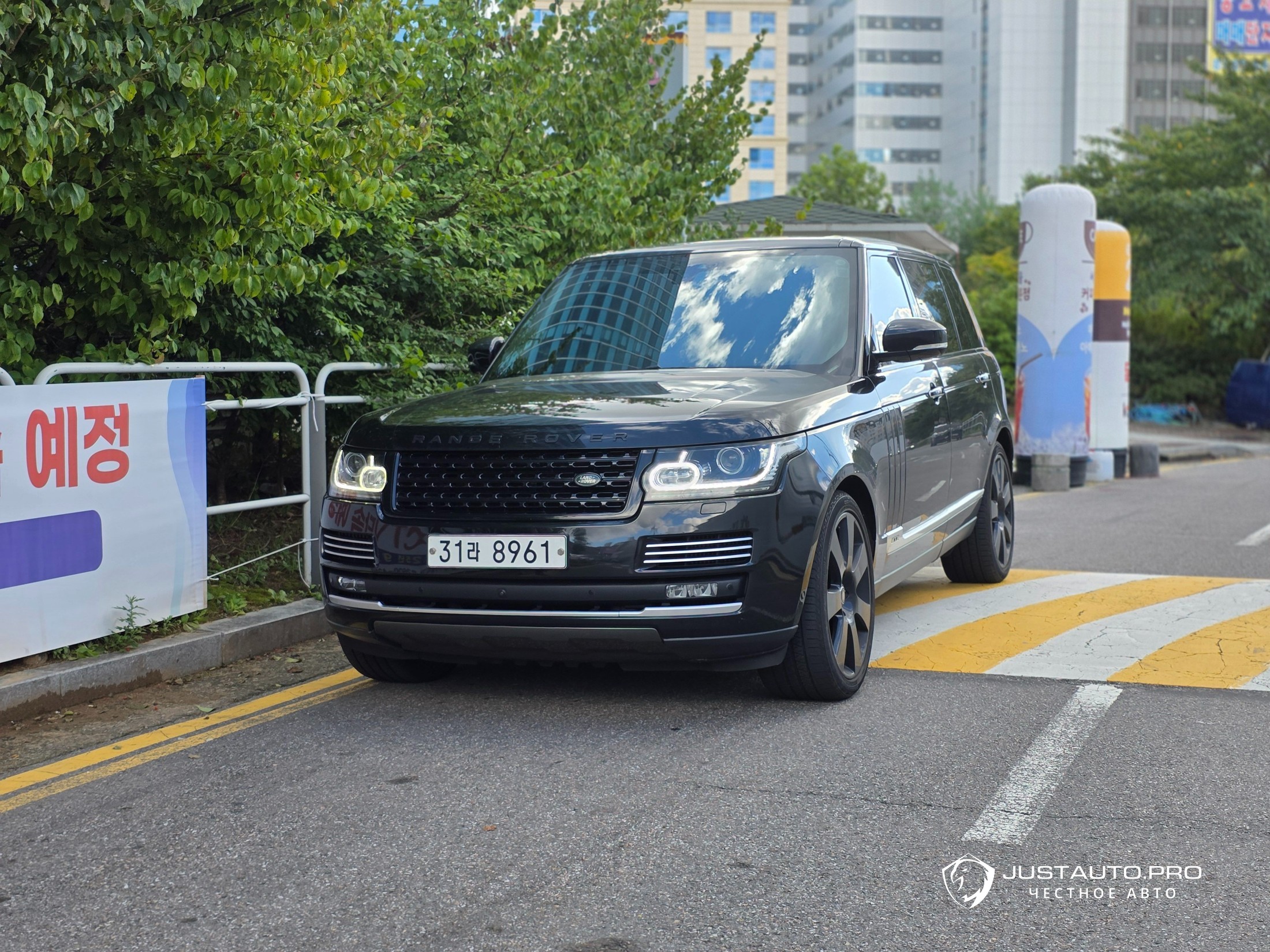 Автомобиль Land Rover Range Rover