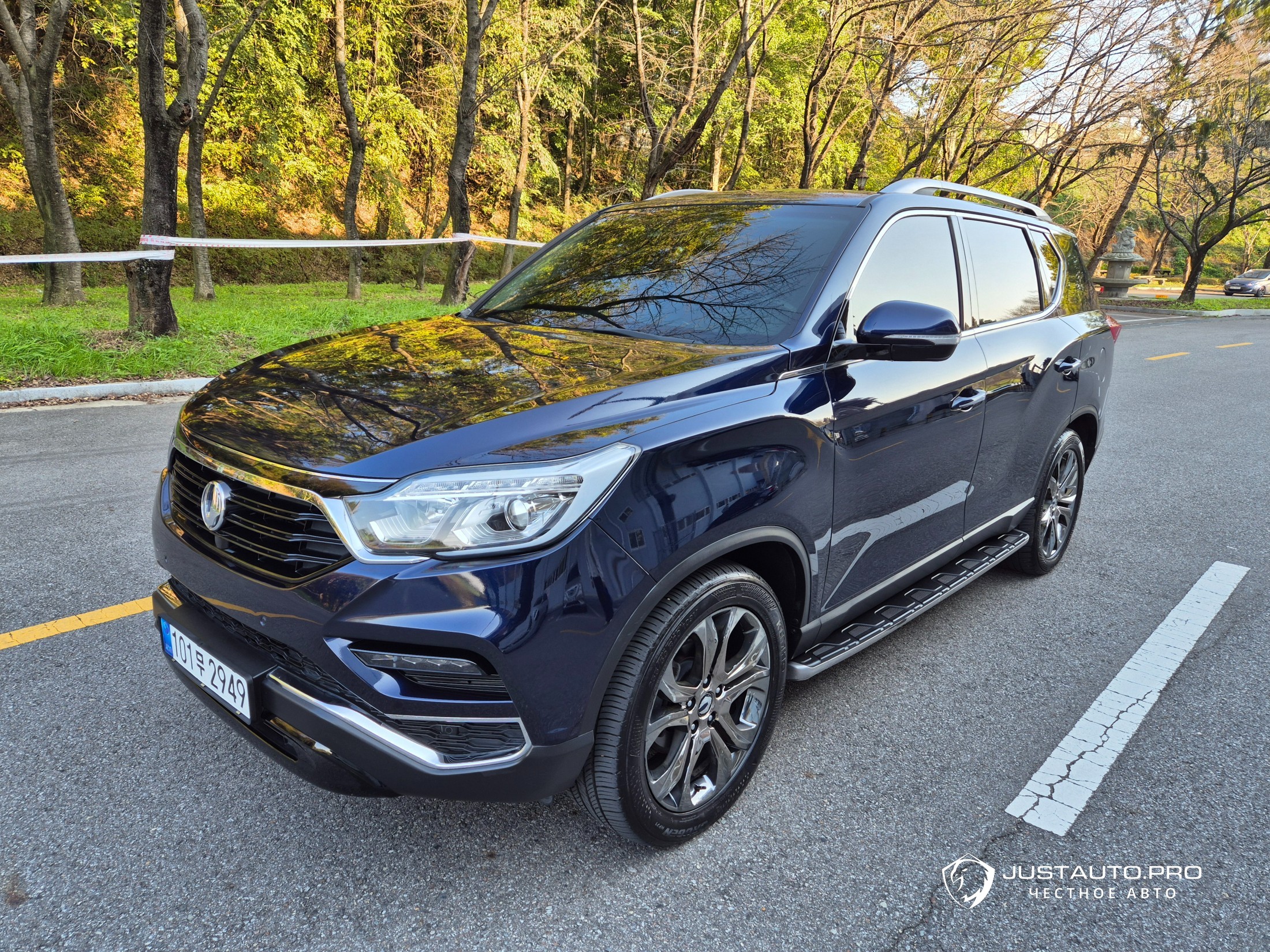 Автомобиль KG_Mobility_Ssangyong Rexton