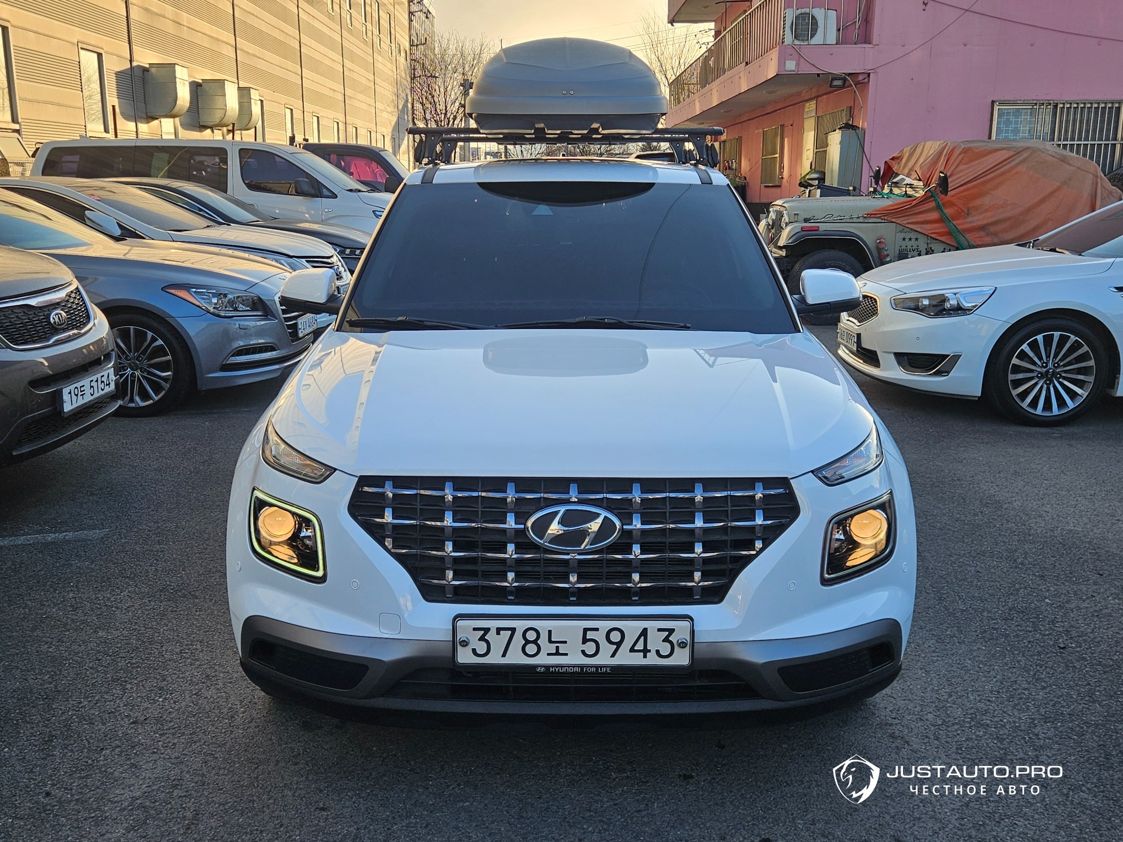 Автомобиль Hyundai Venue