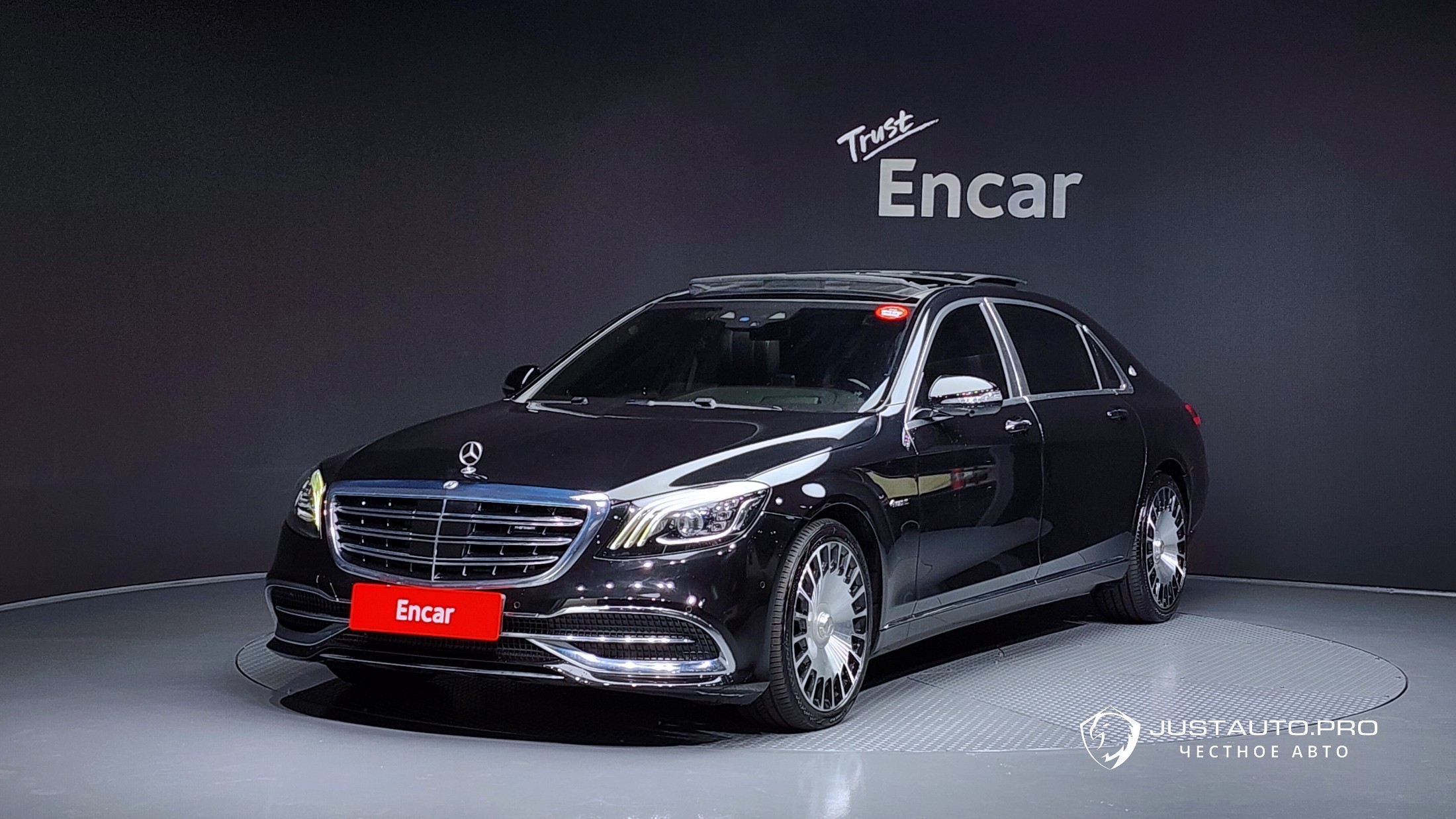 Автомобиль Mercedes-Benz S-Class