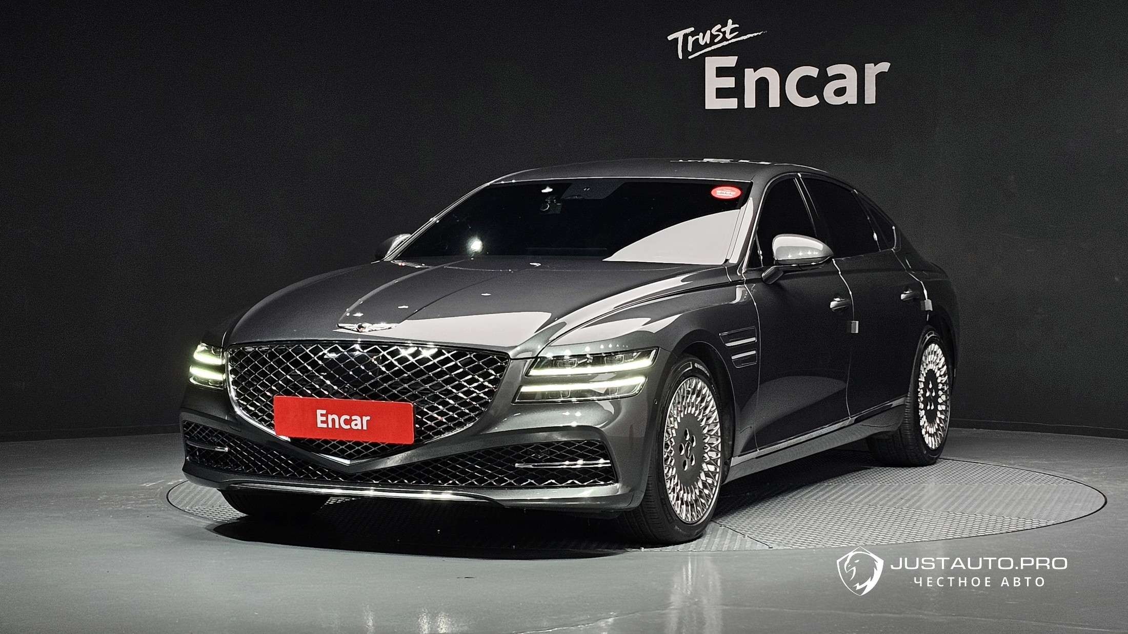 Автомобиль Genesis G80