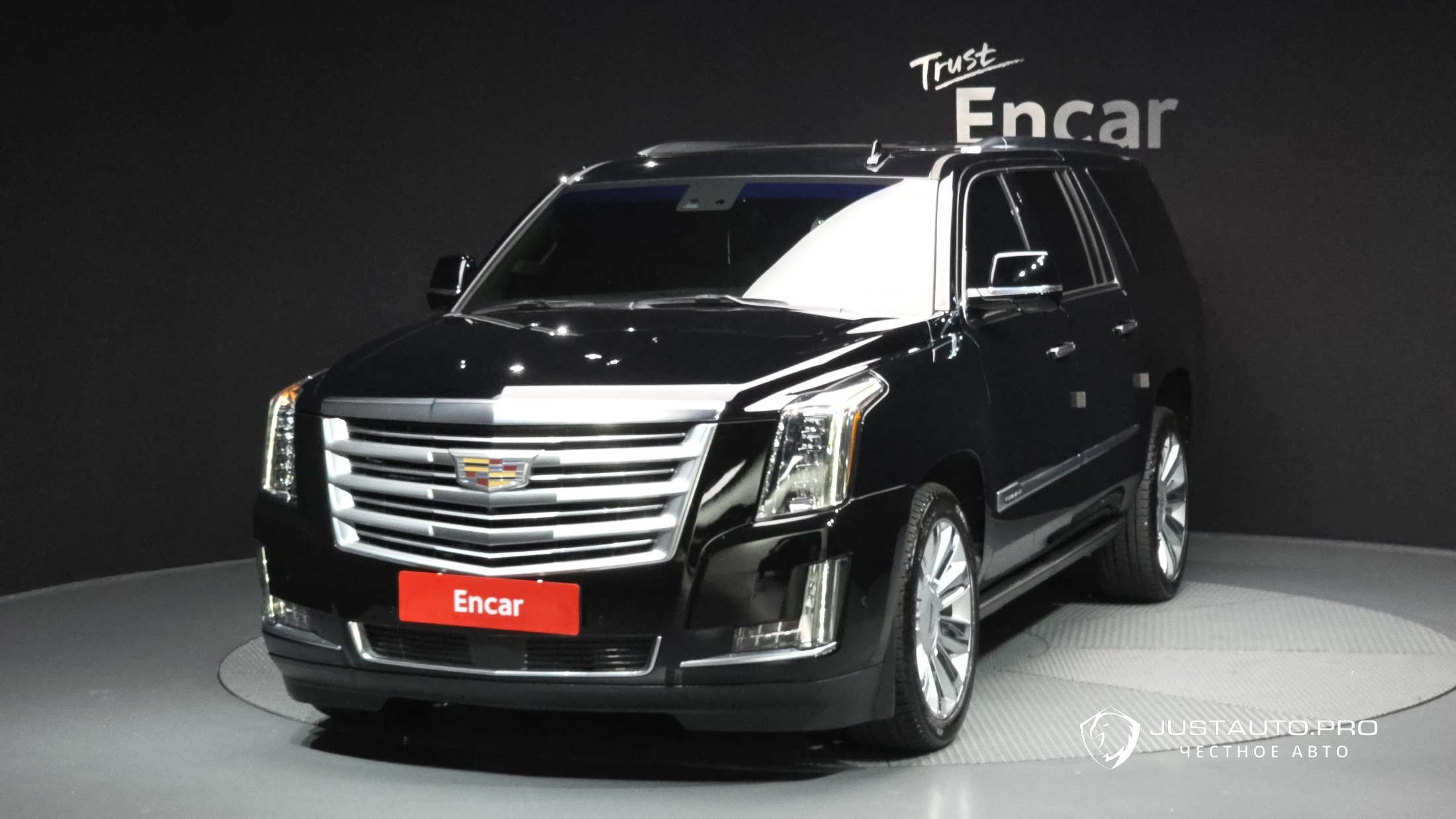 Автомобиль Cadillac Escalade