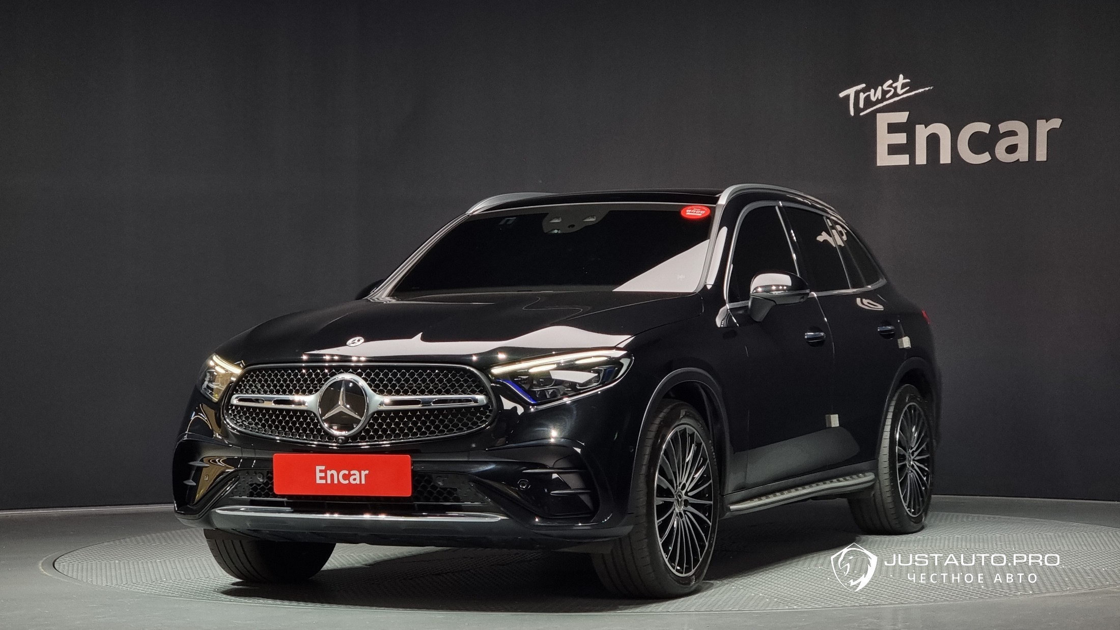 Автомобиль Mercedes-Benz GLC-Class