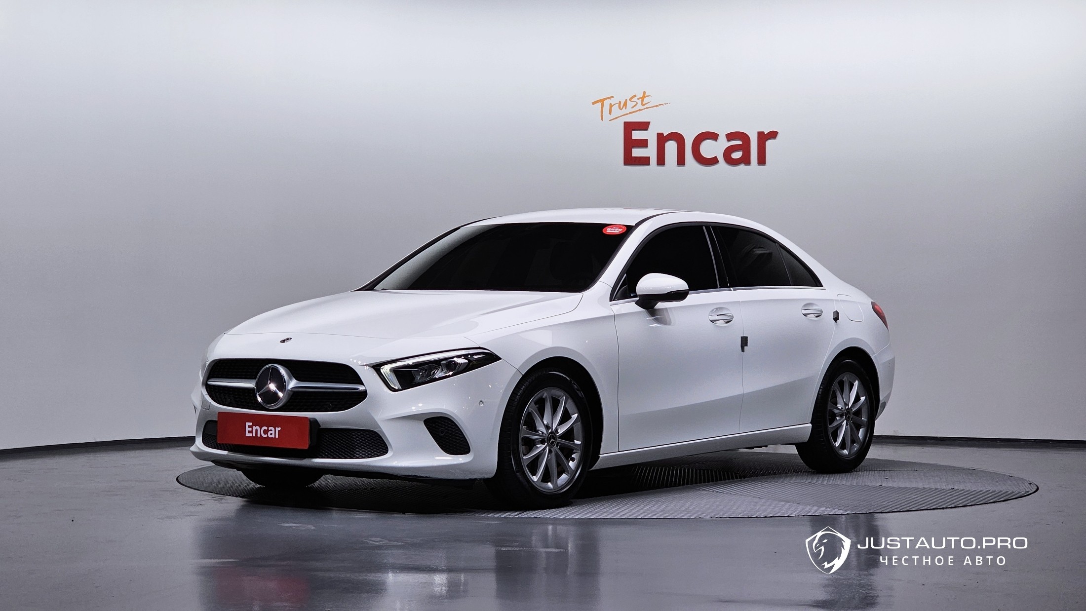 Автомобиль Mercedes-Benz A-Class