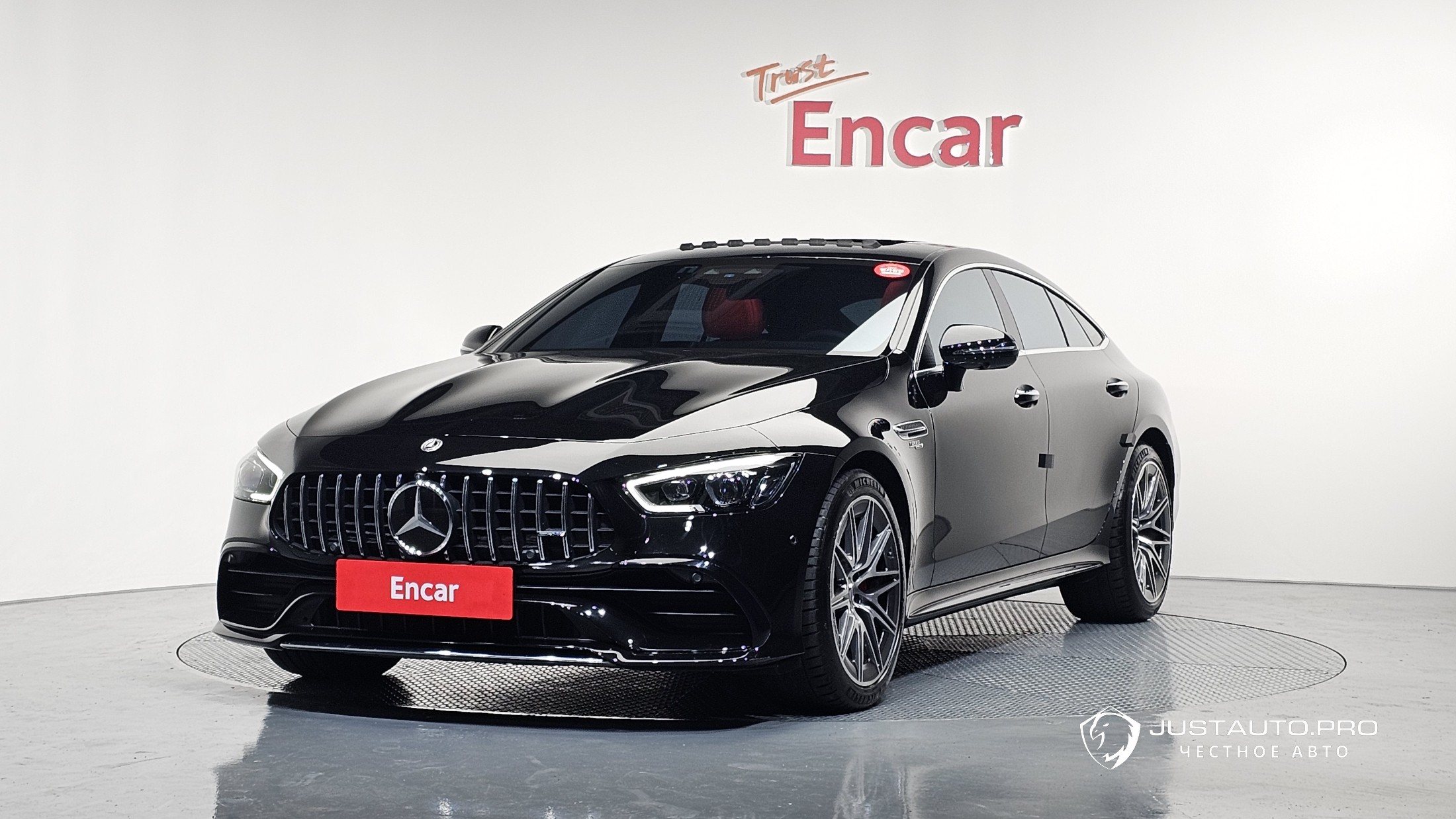 Автомобиль Mercedes-Benz AMG GT