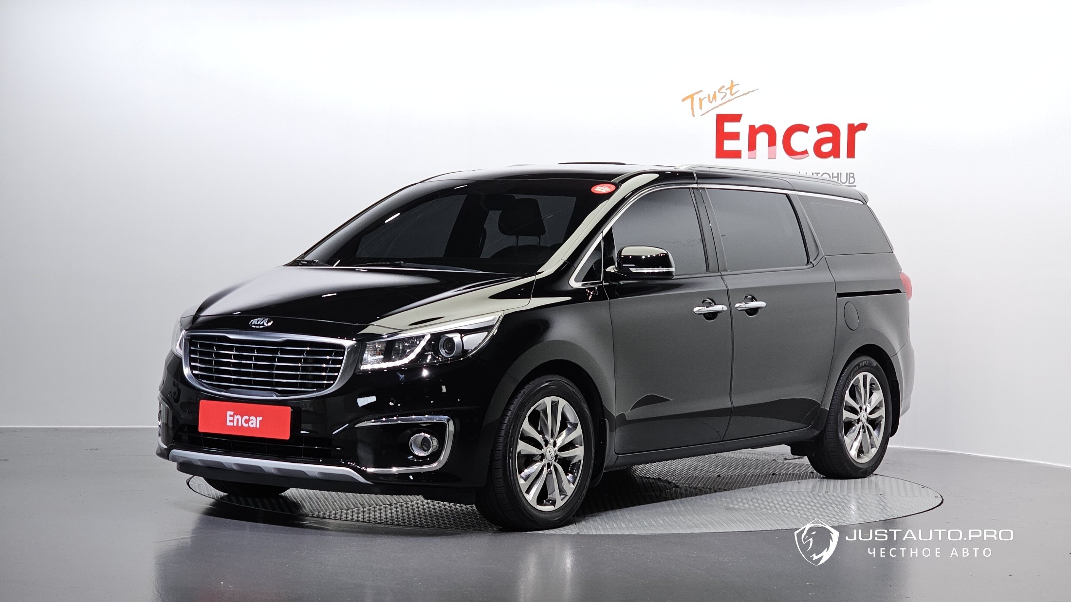 Автомобиль Kia Canival