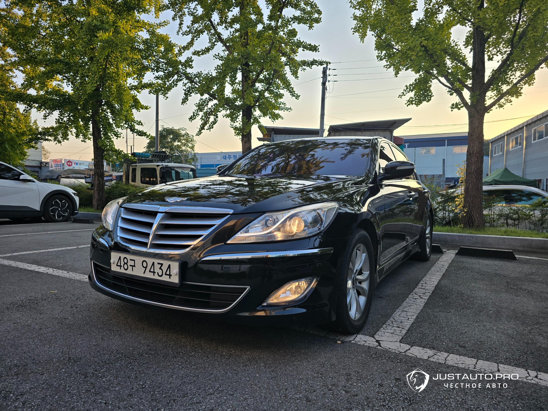 Автомобиль Hyundai Genesis