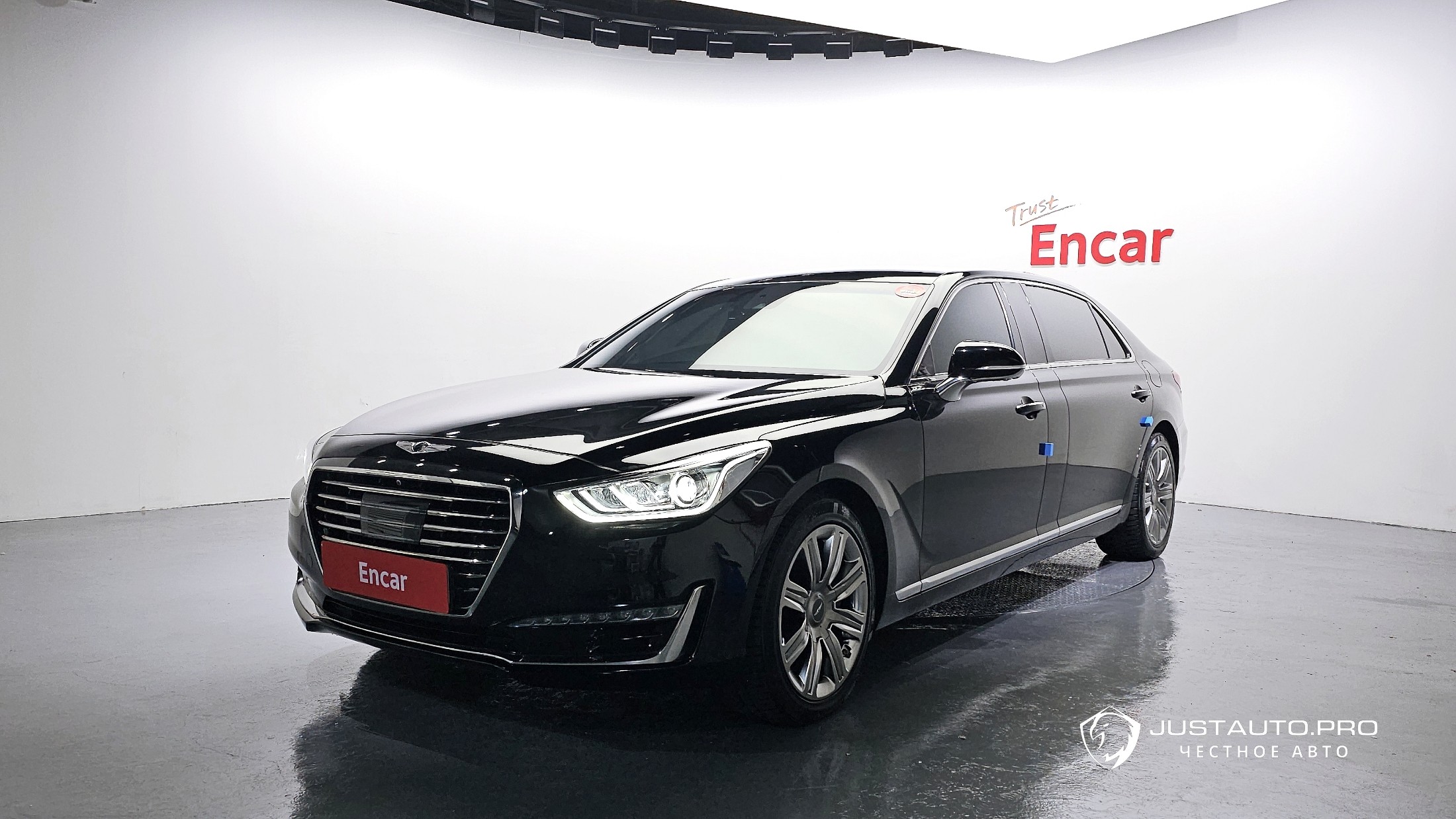 Автомобиль Genesis EQ900