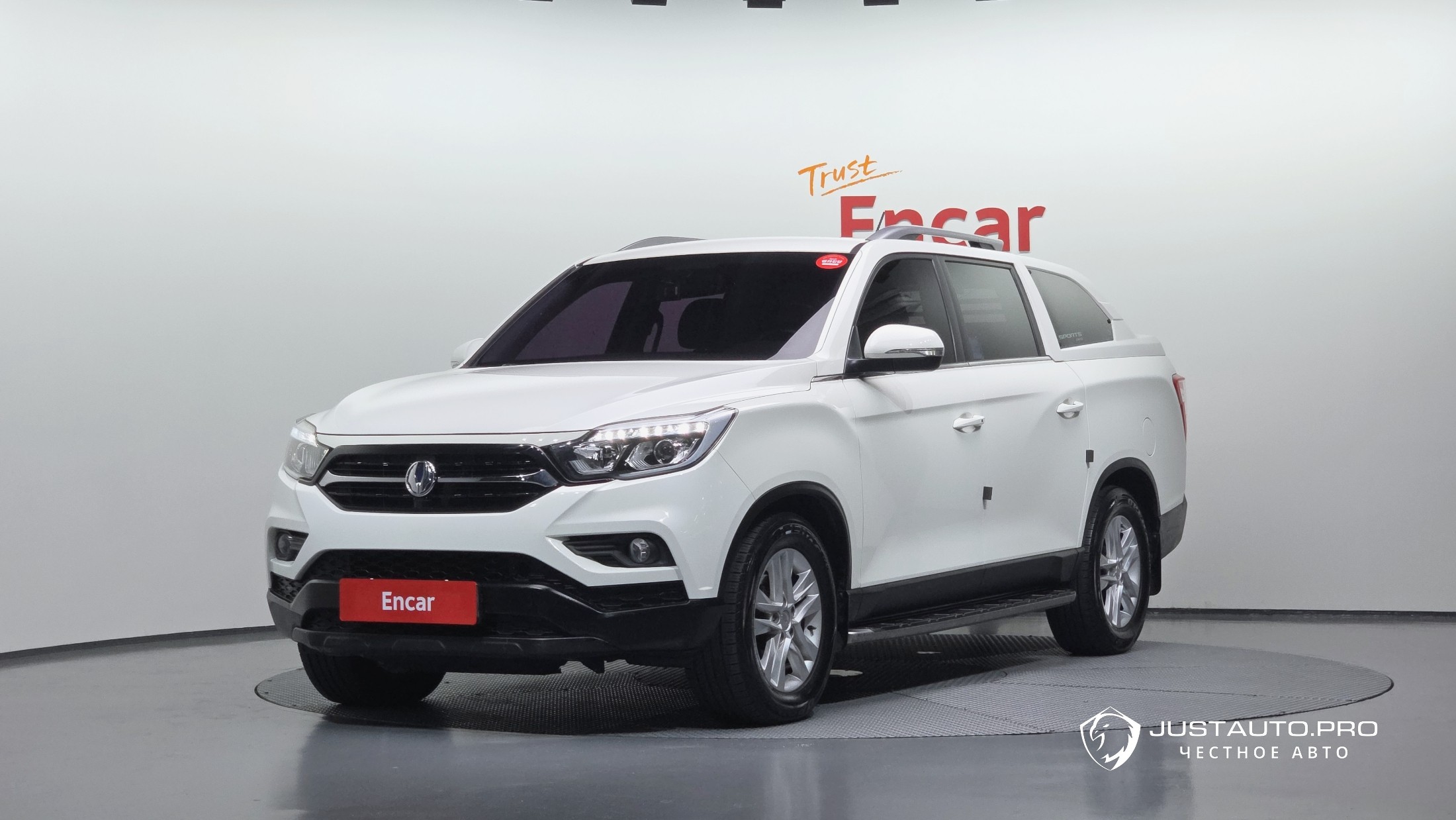 Автомобиль KG_Mobility_Ssangyong Rexton