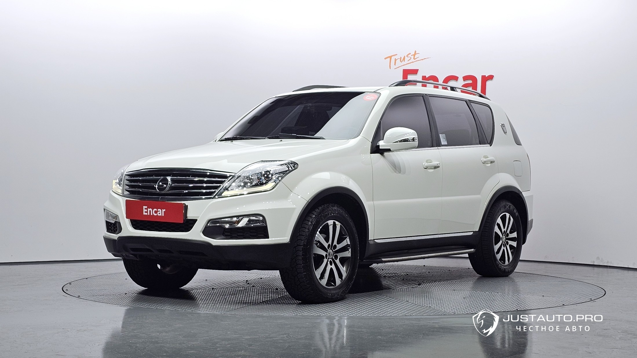 Автомобиль KG_Mobility_Ssangyong Rexton