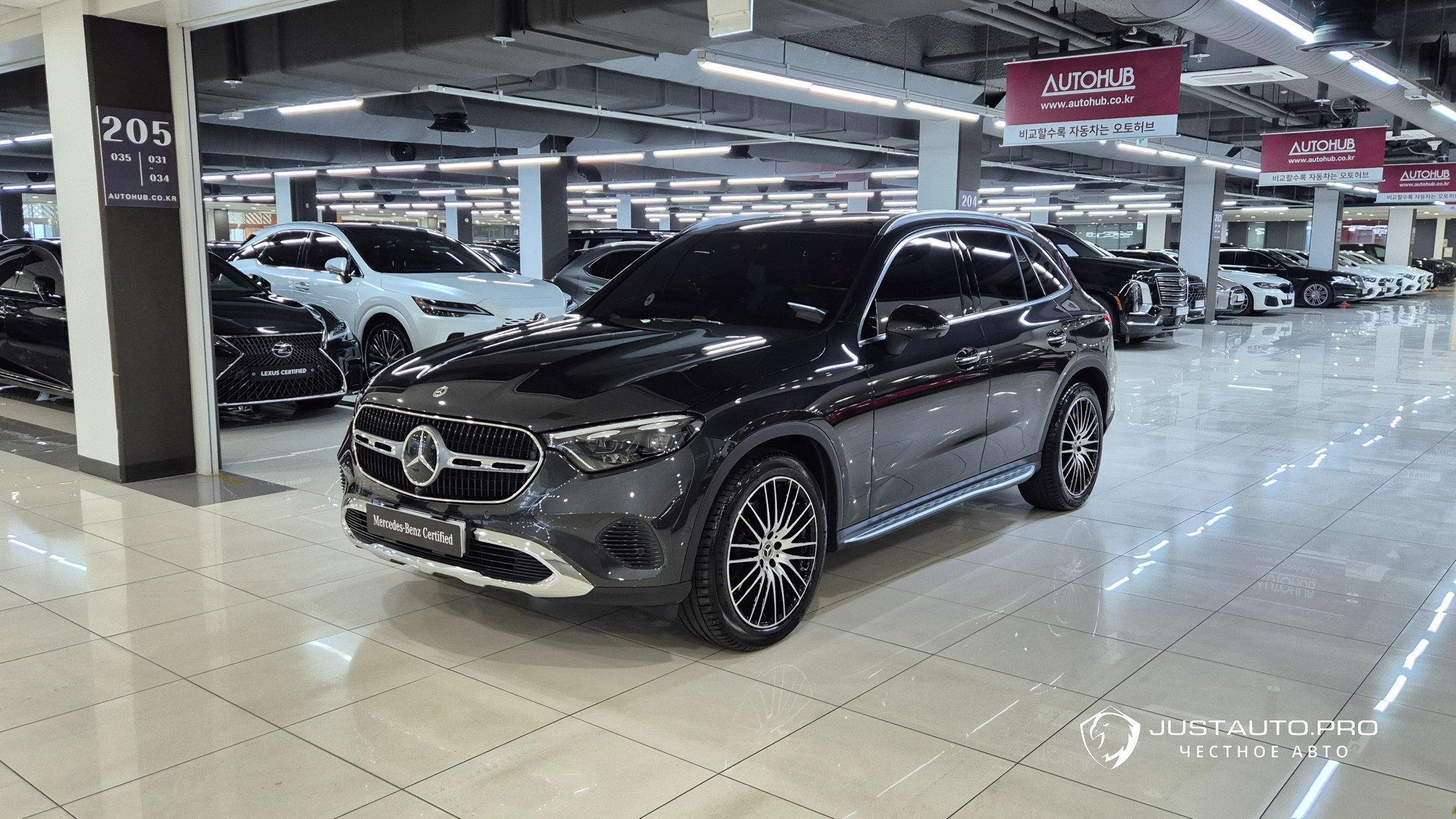 Автомобиль Mercedes-Benz GLC-Class