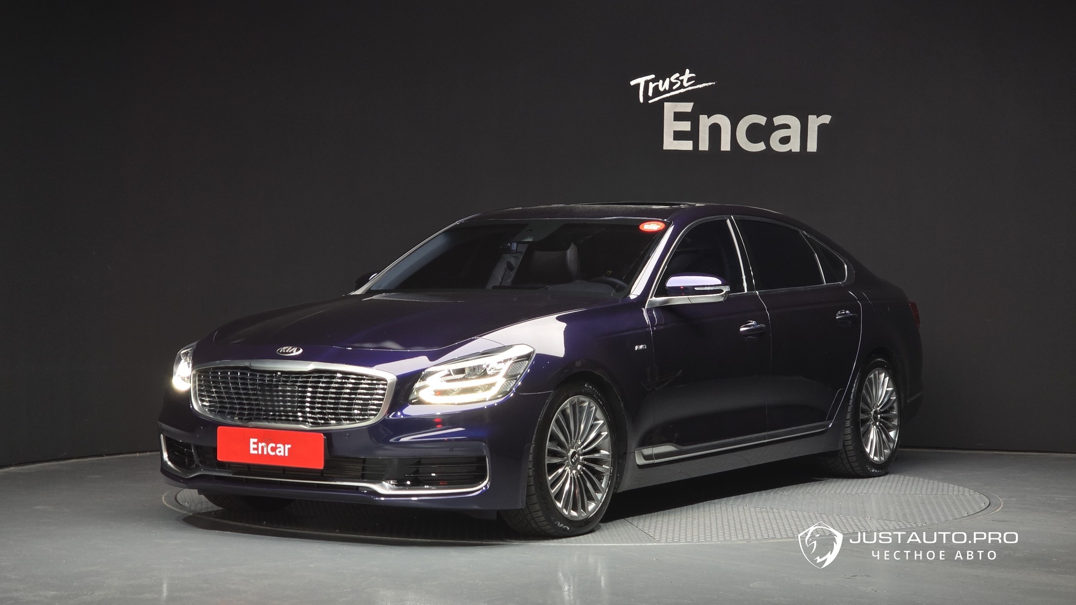 Автомобиль Kia K9