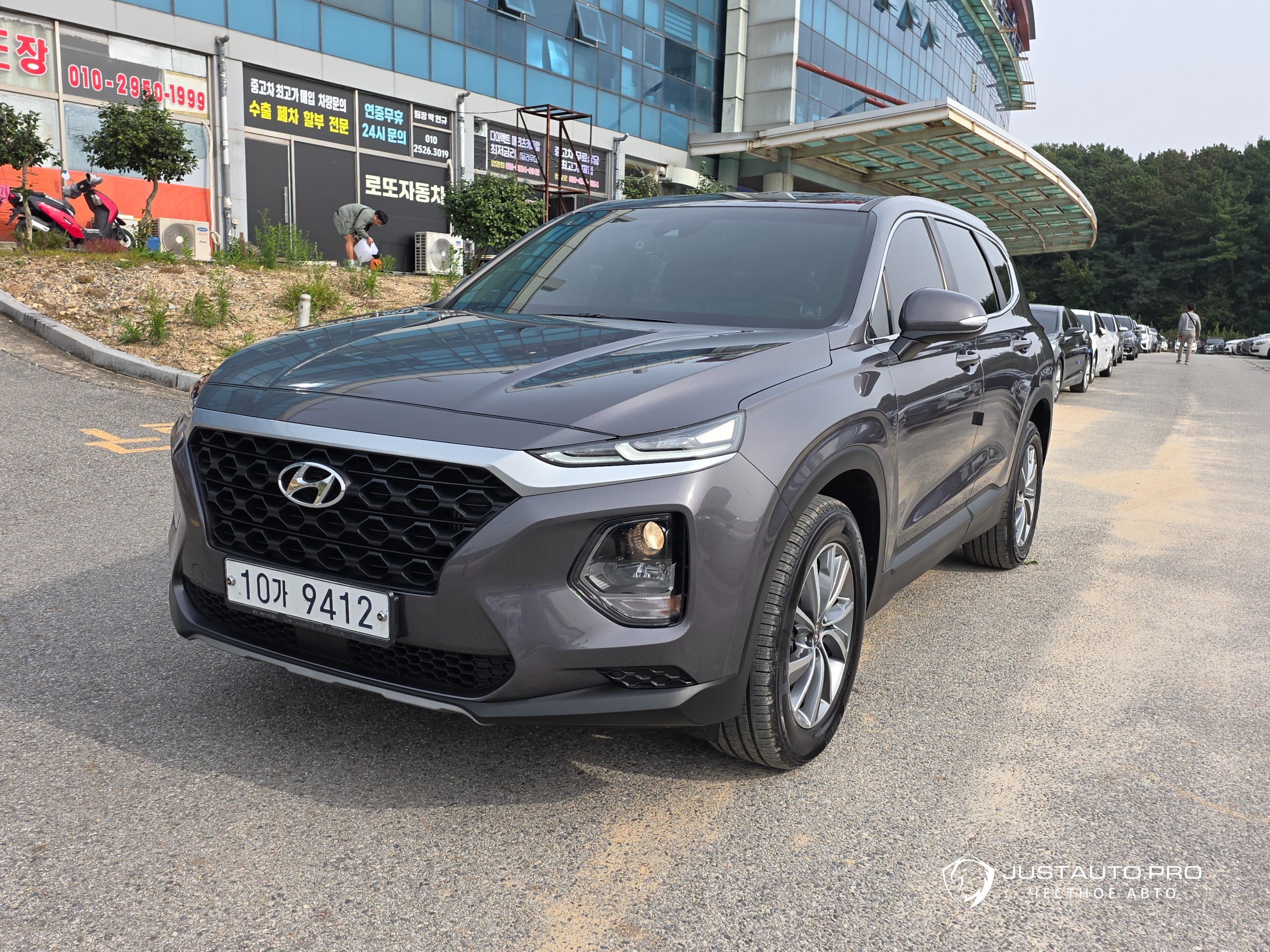 Автомобиль Hyundai Santafe