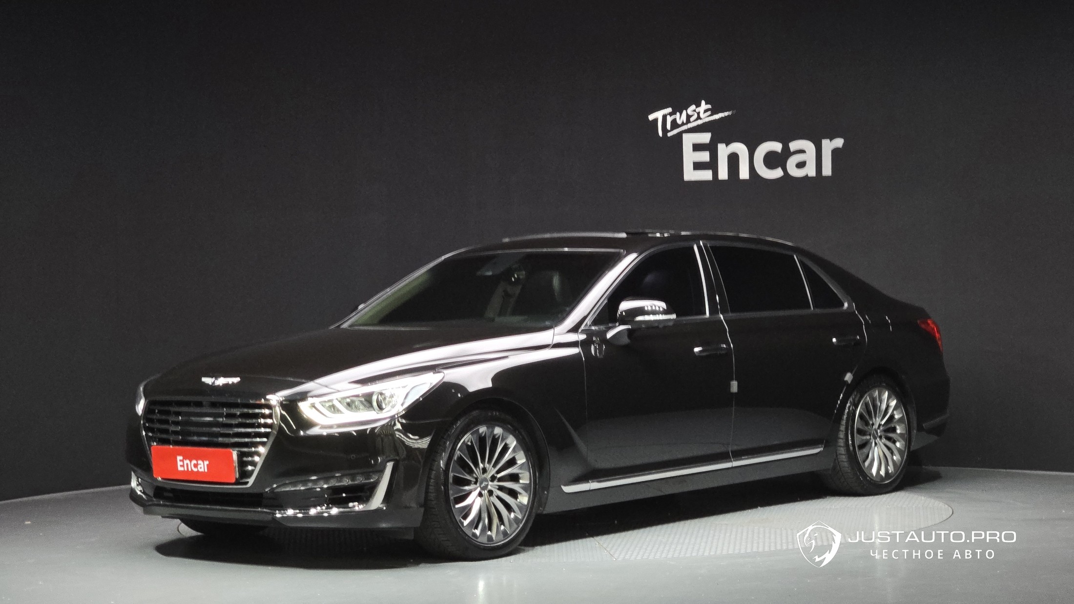 Автомобиль Genesis EQ900