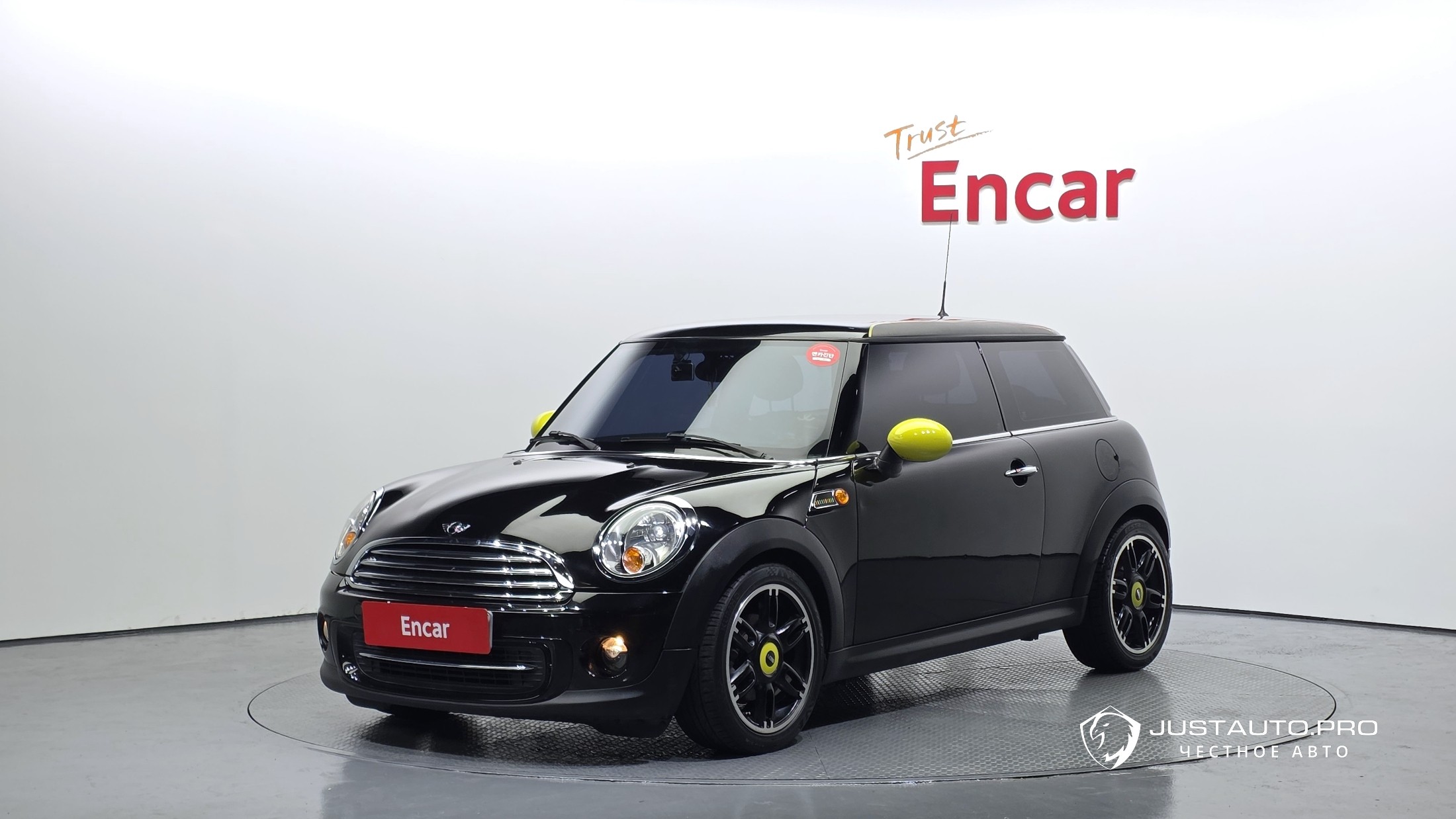Автомобиль Mini Cooper