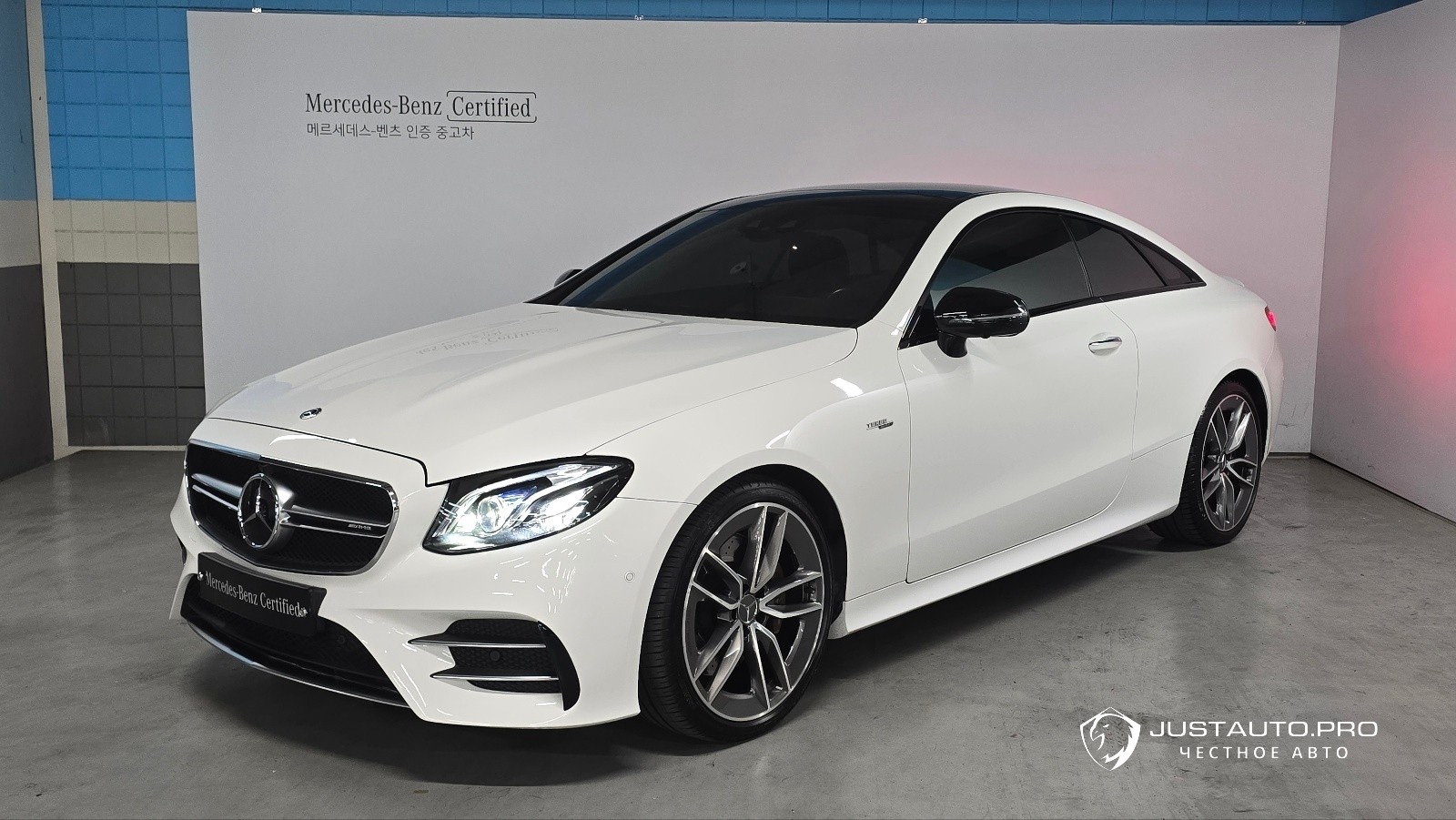 Автомобиль Mercedes-Benz E-Class