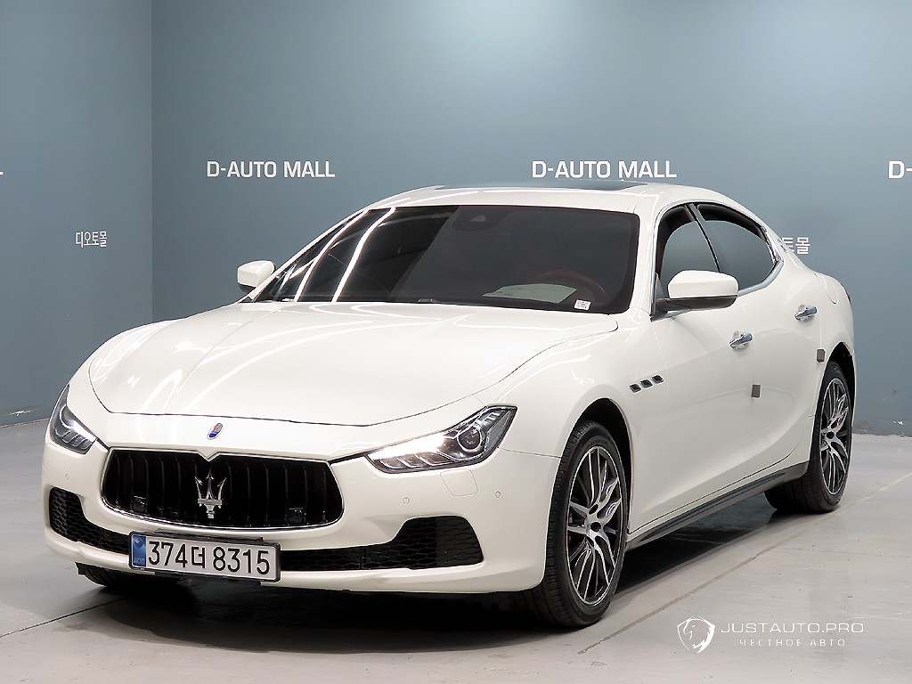 Автомобиль Maserati Ghibli