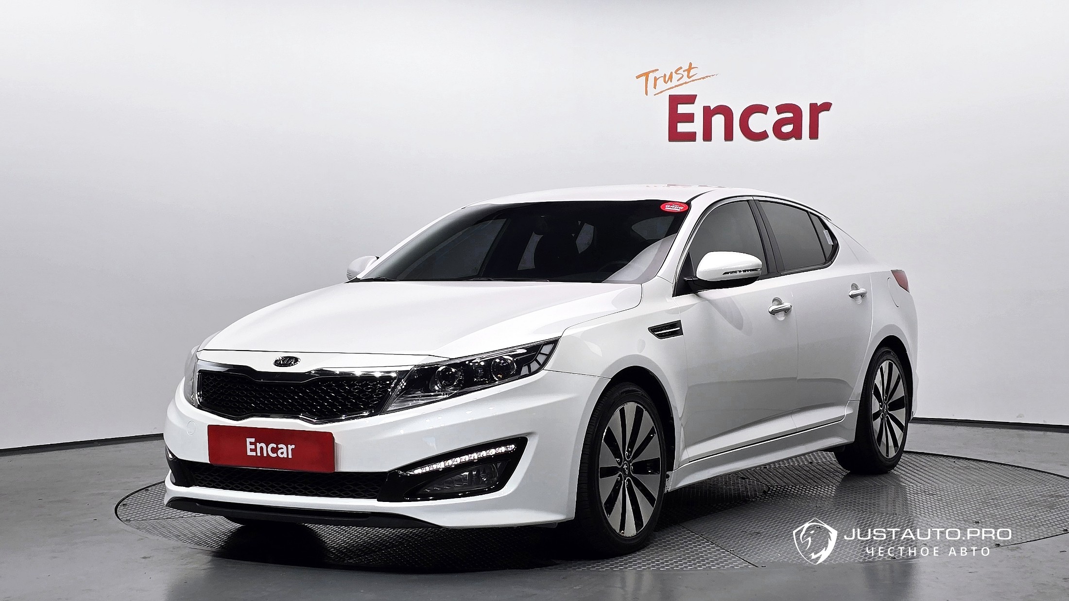 Автомобиль Kia K5