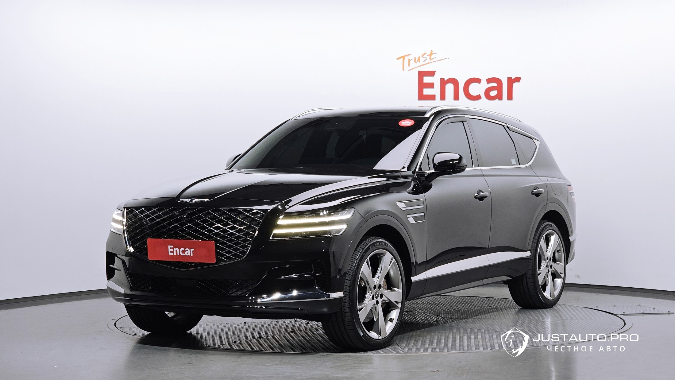 Автомобиль Genesis GV80