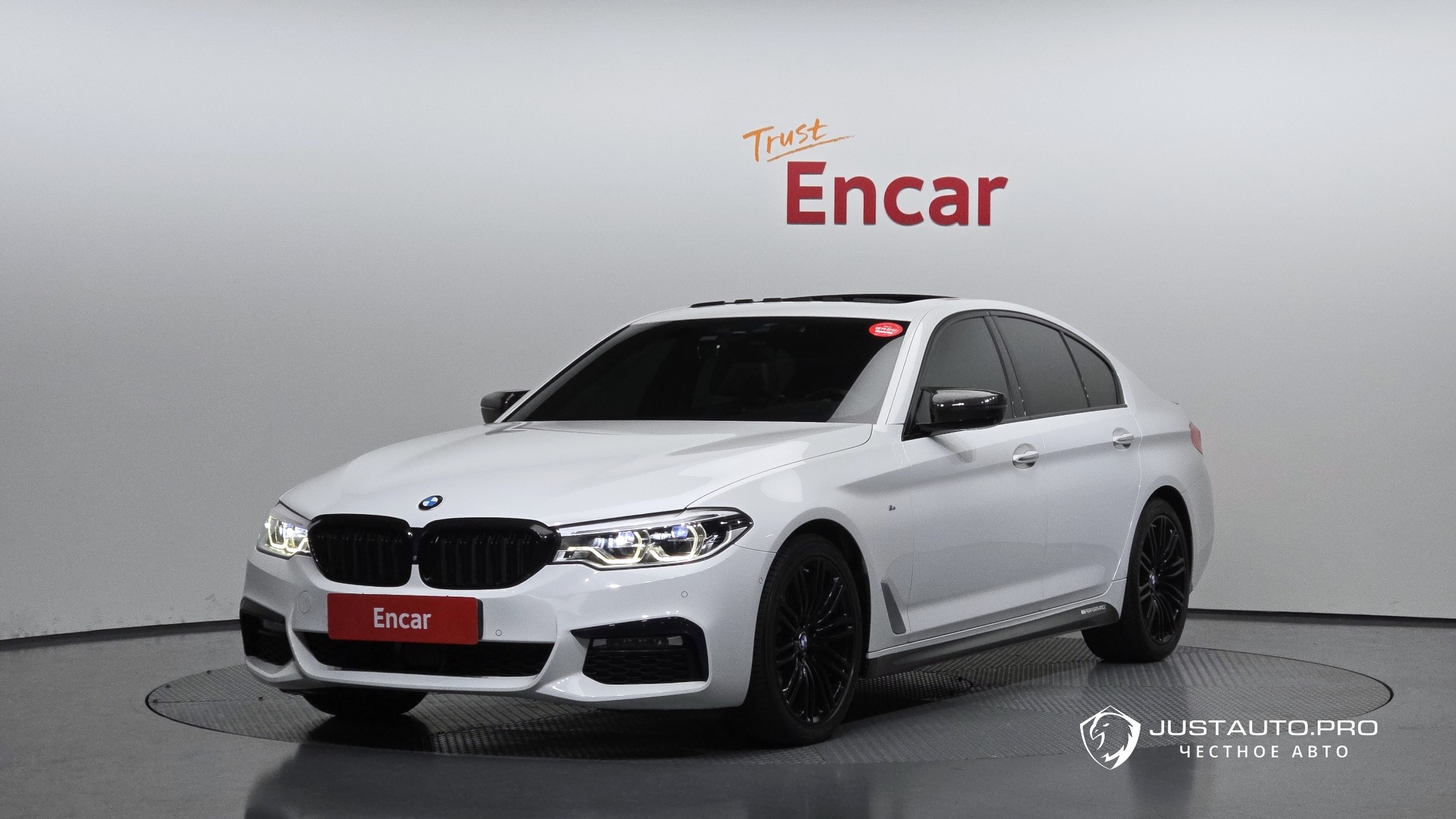 Автомобиль BMW 5-Series