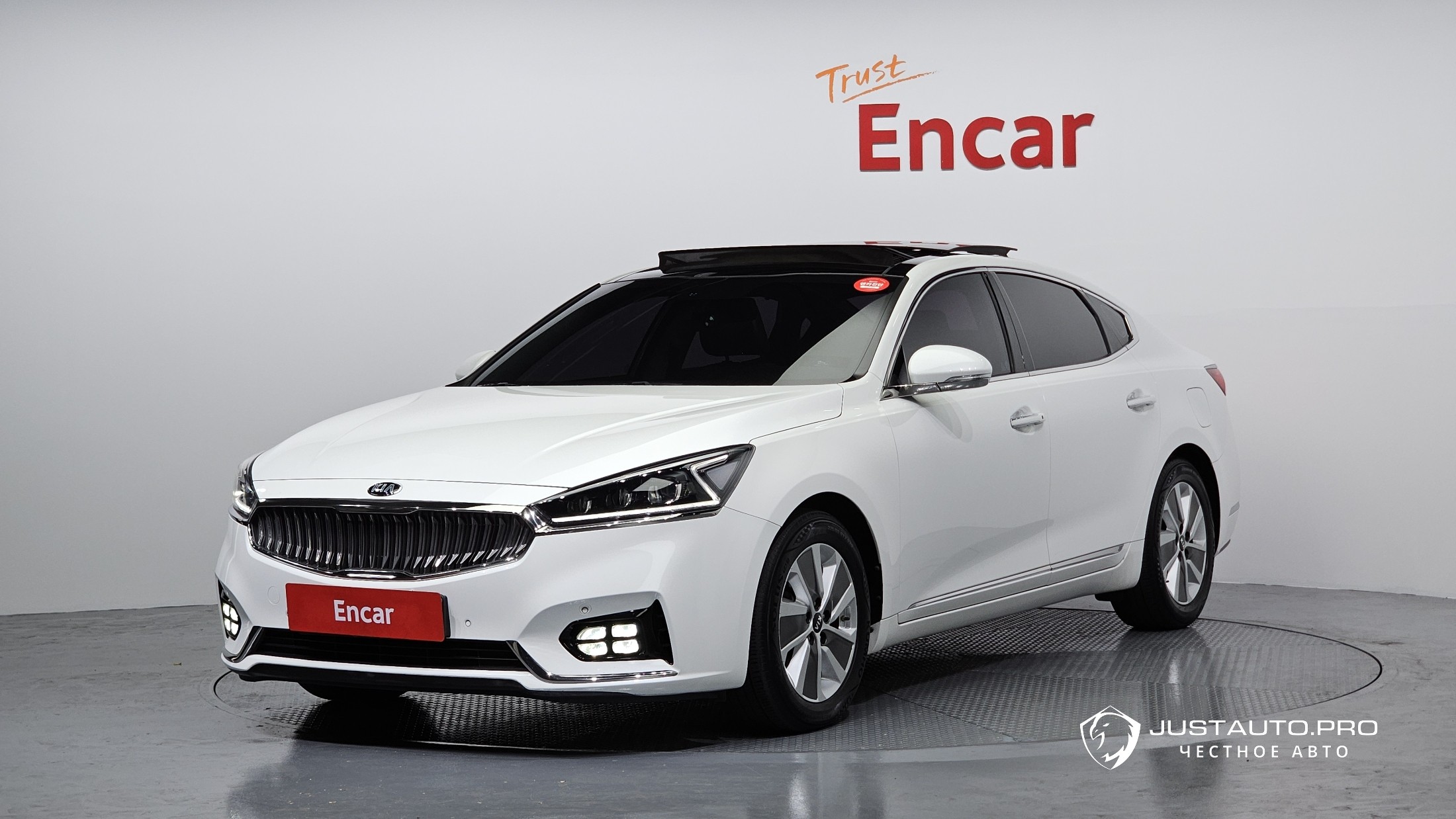 Автомобиль Kia K7