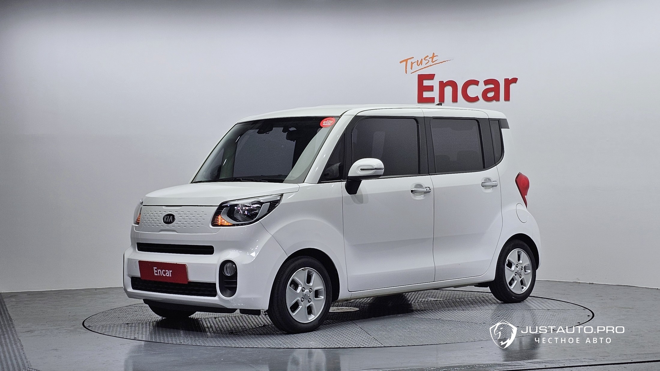 Автомобиль Kia RAY