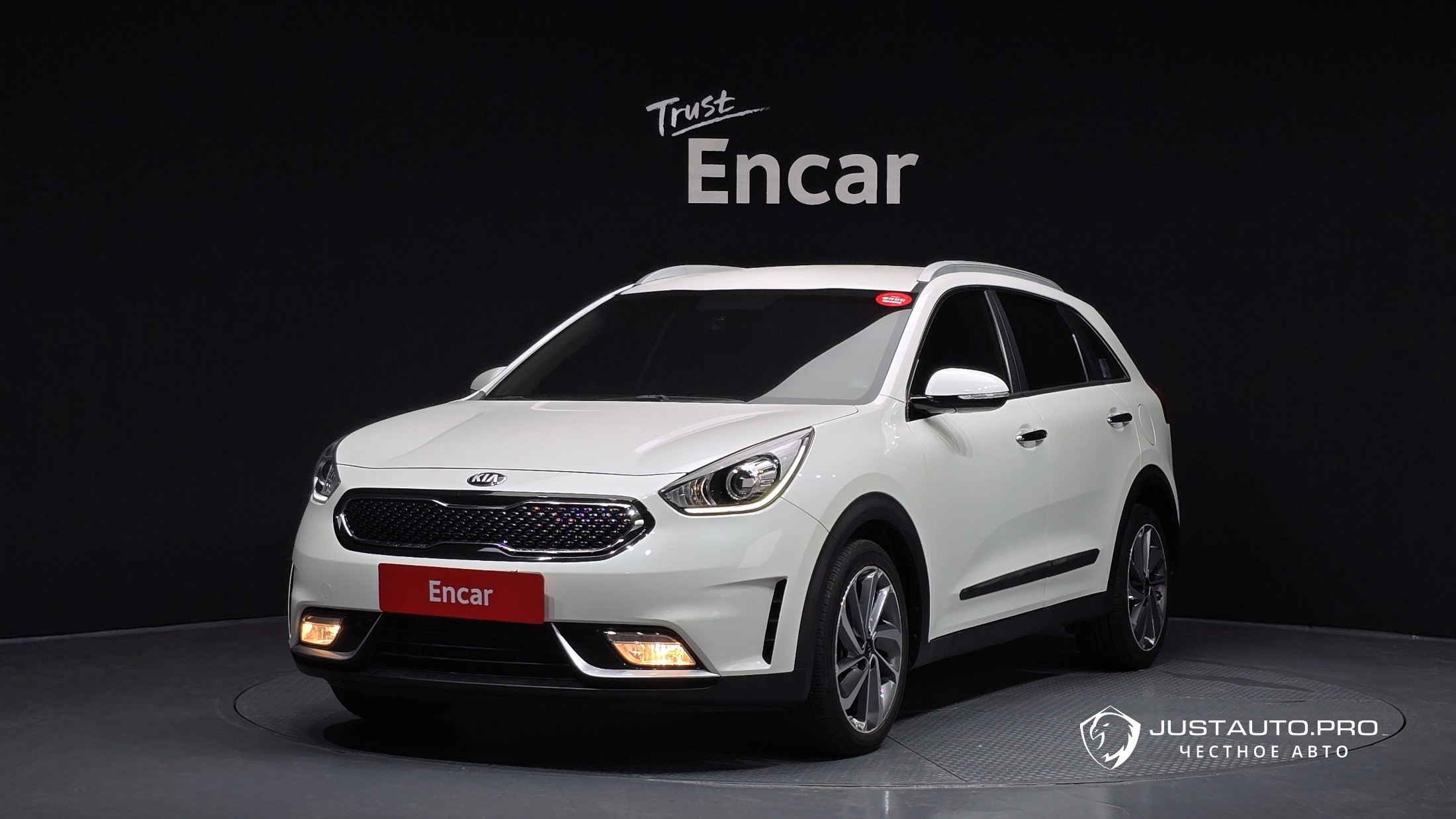 Автомобиль Kia Niro