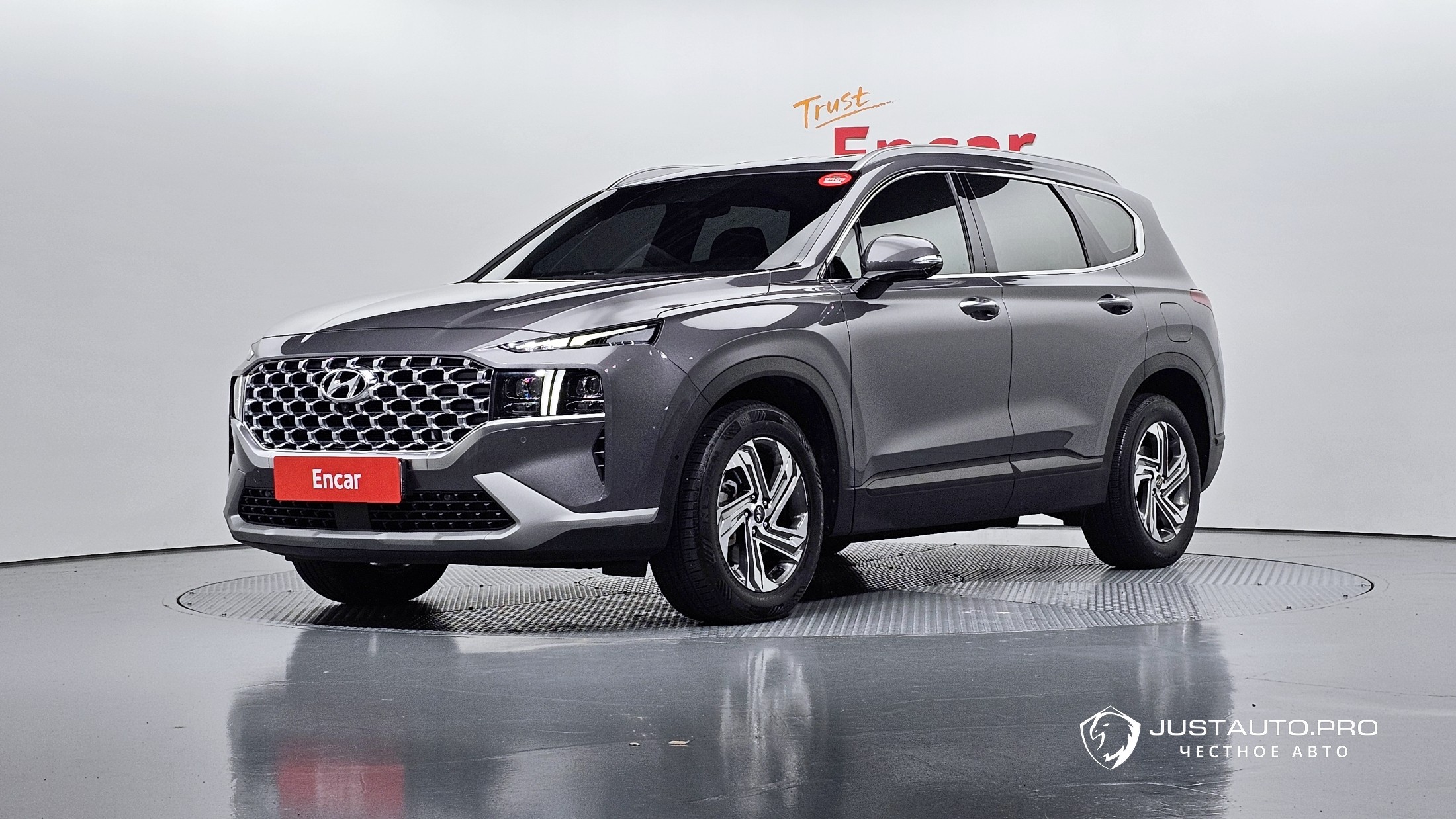 Автомобиль Hyundai Santafe