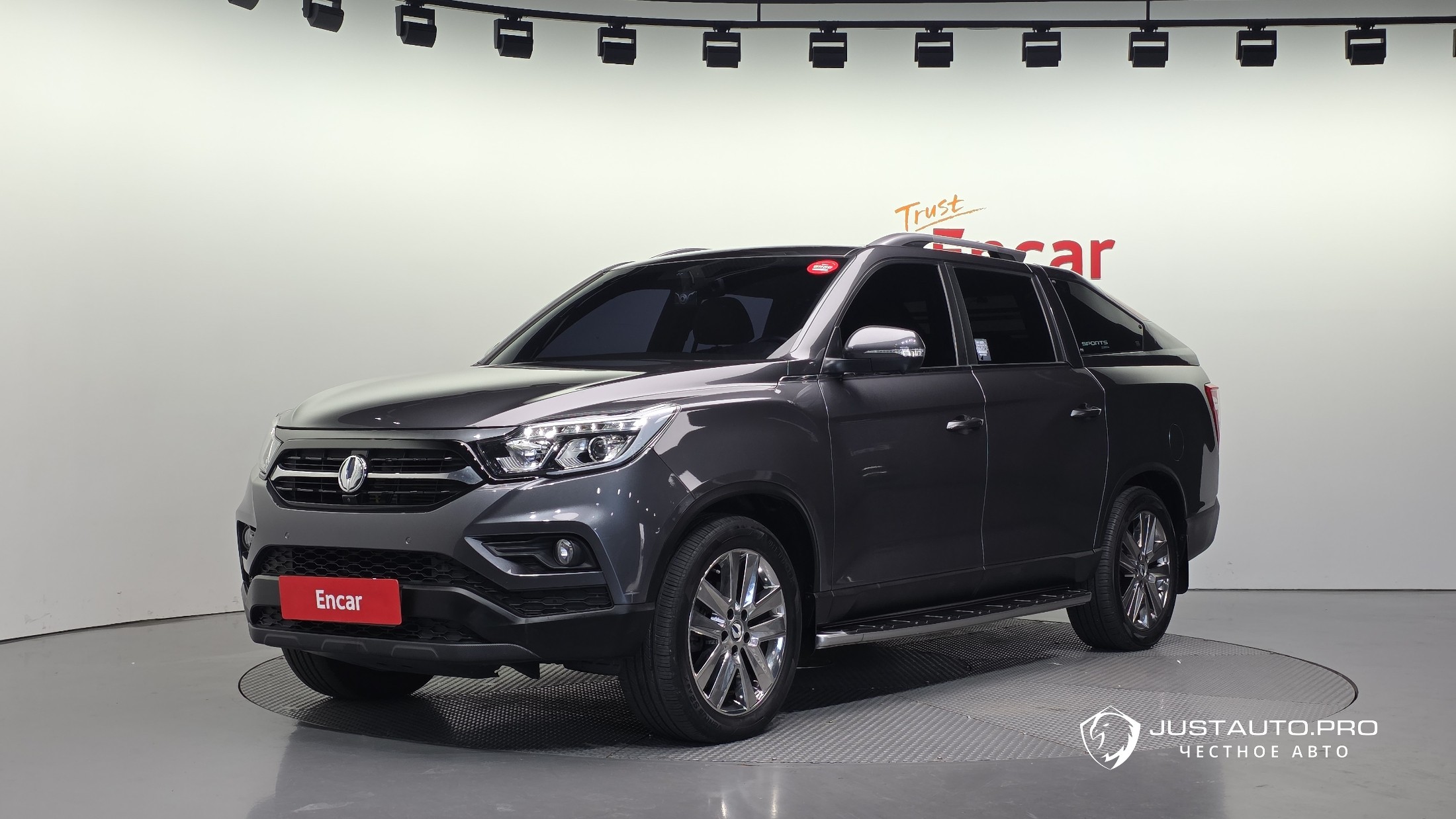 Автомобиль KG_Mobility_Ssangyong Rexton