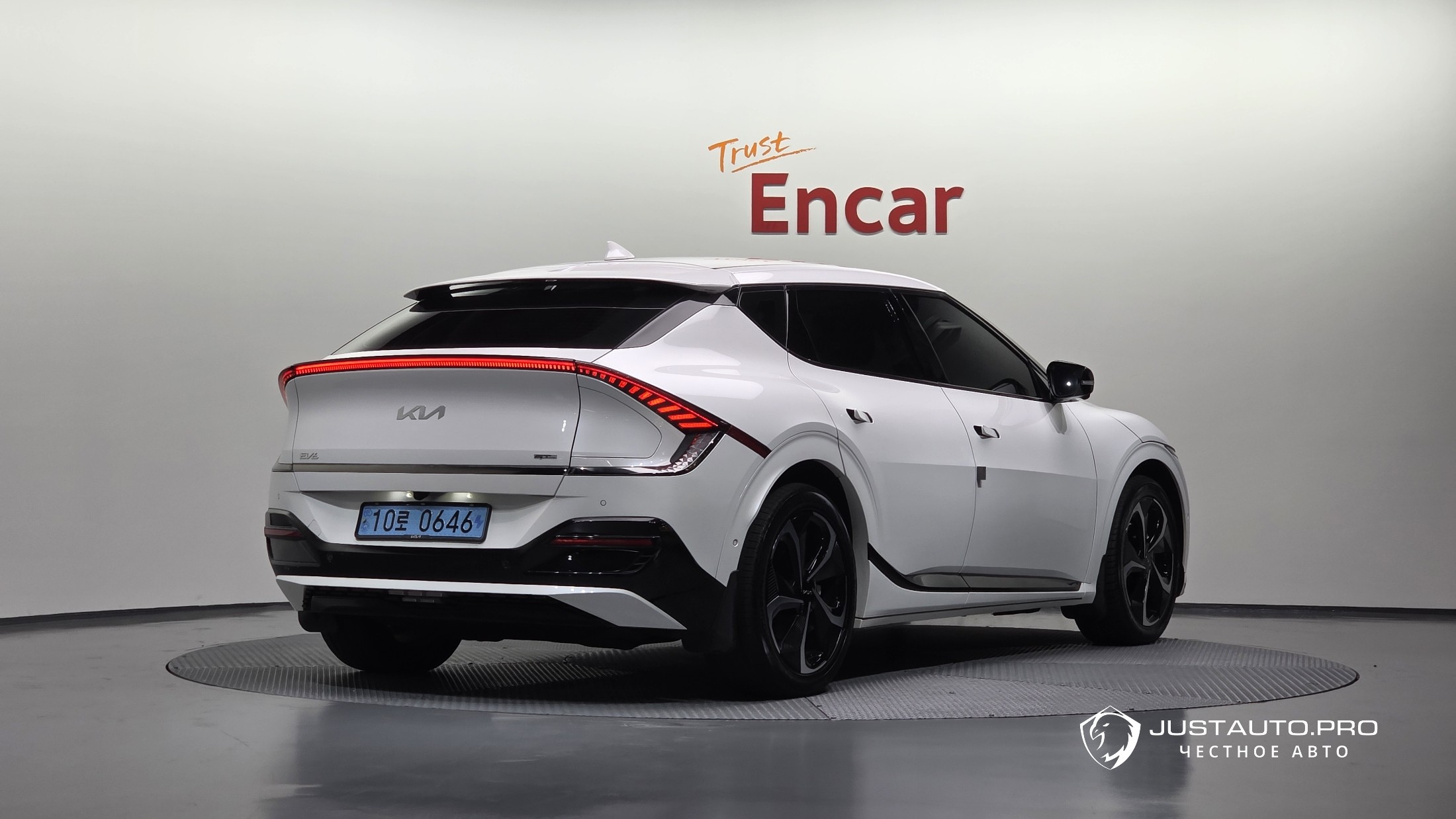 Автомобиль Kia EV6