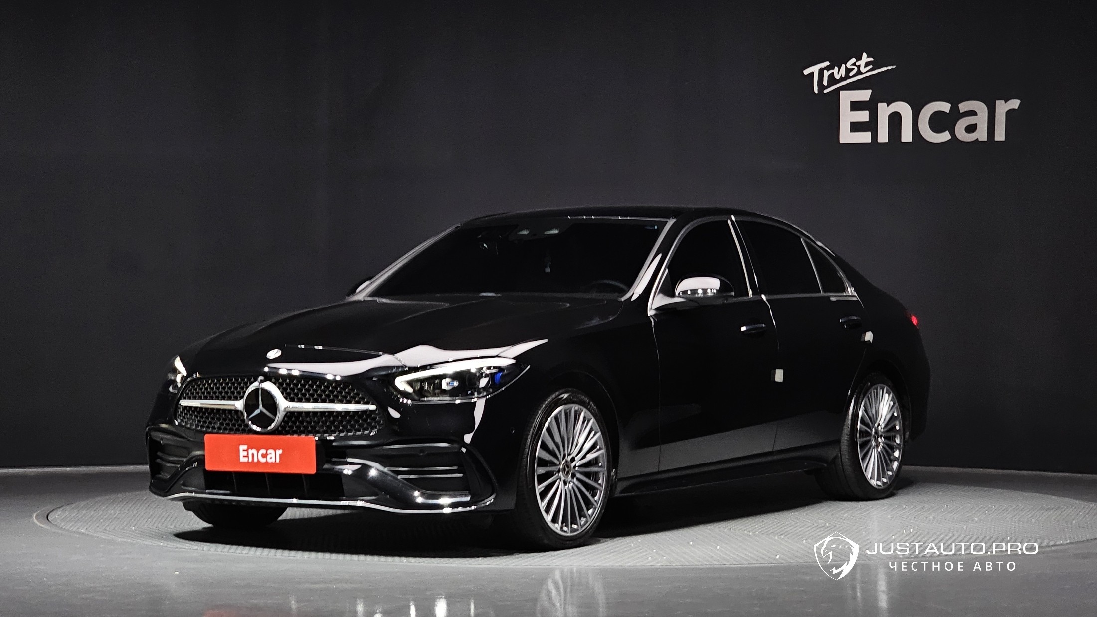 Автомобиль Mercedes-Benz C-Class