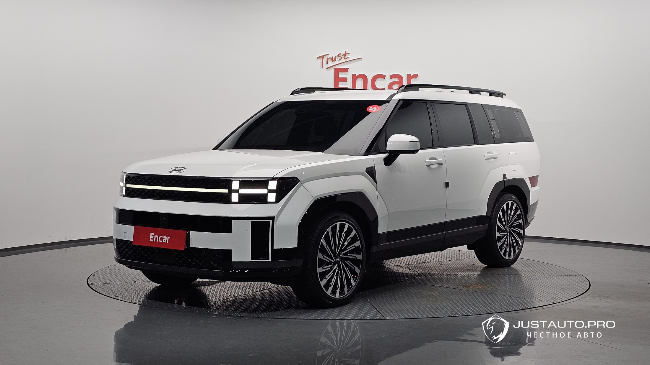 Автомобиль Hyundai Santafe