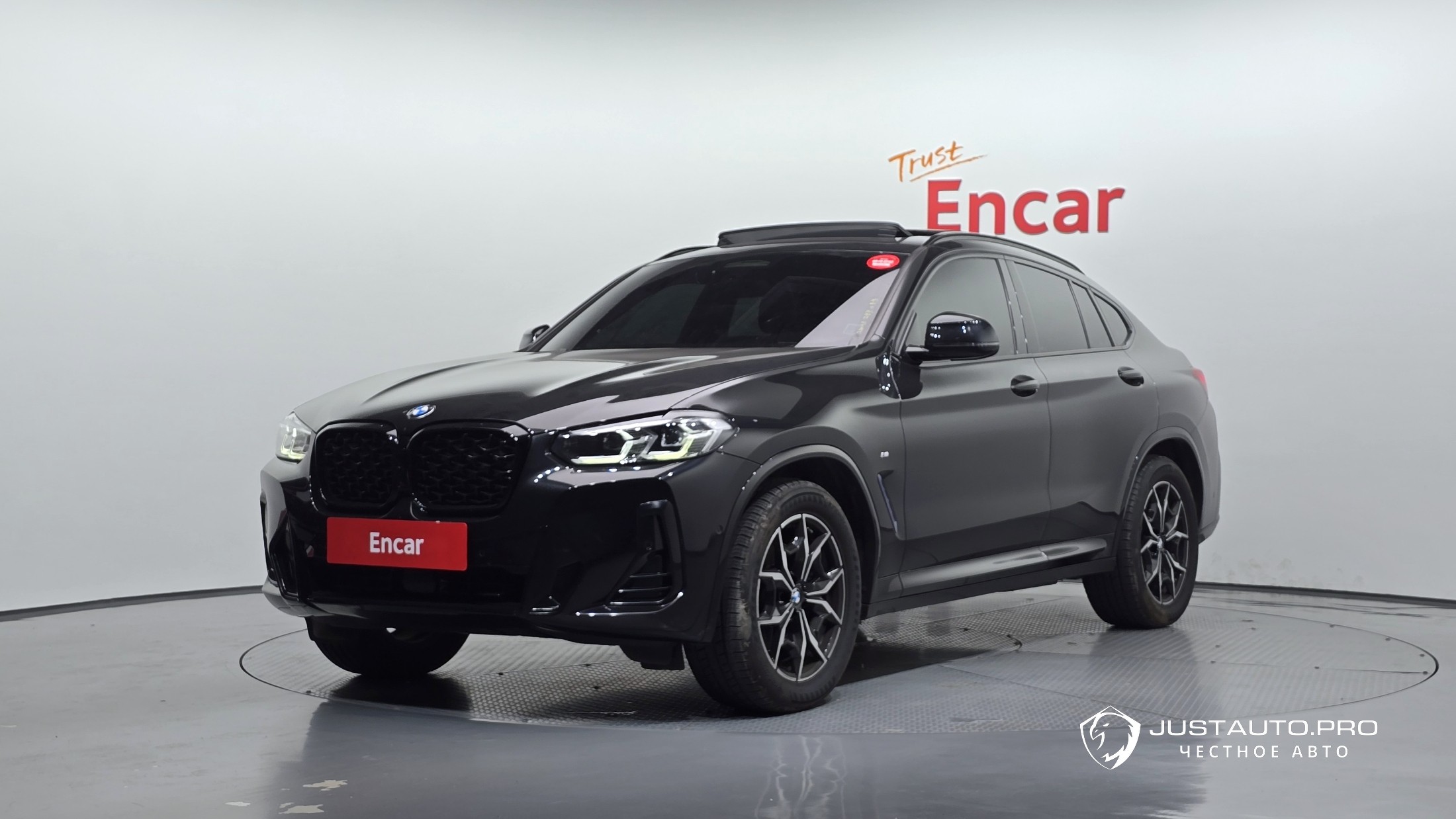 Автомобиль BMW X4