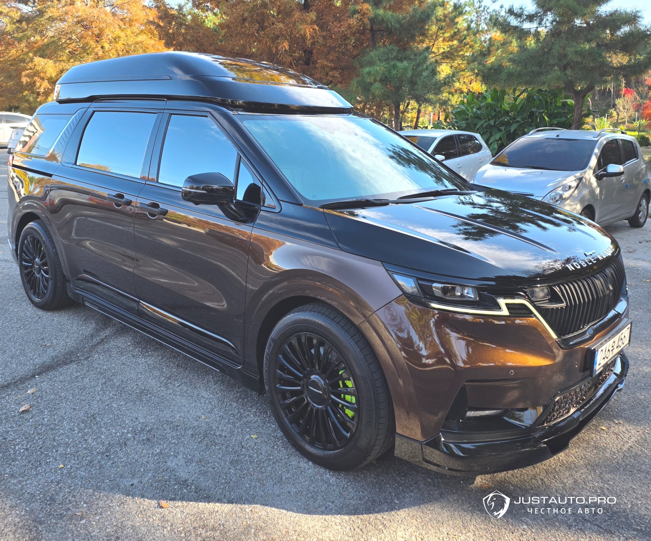 Автомобиль Kia Canival