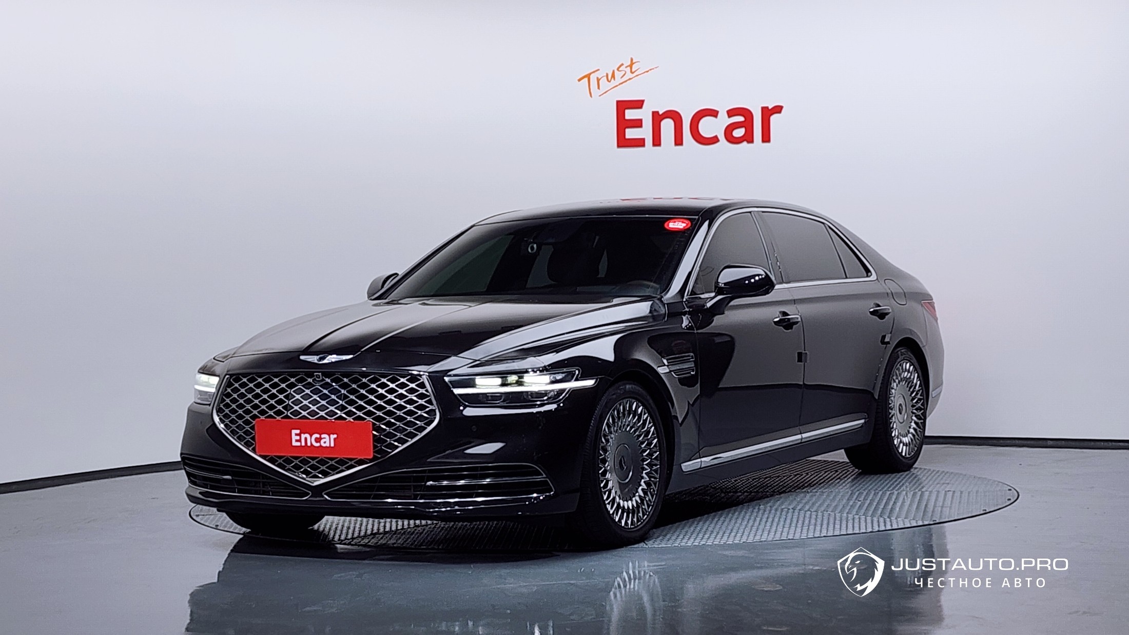Автомобиль Genesis G90
