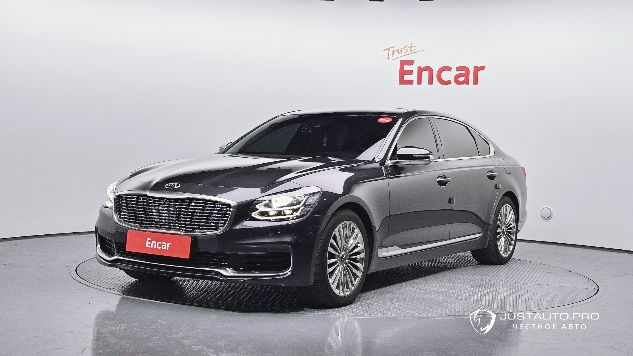 Автомобиль Kia K9