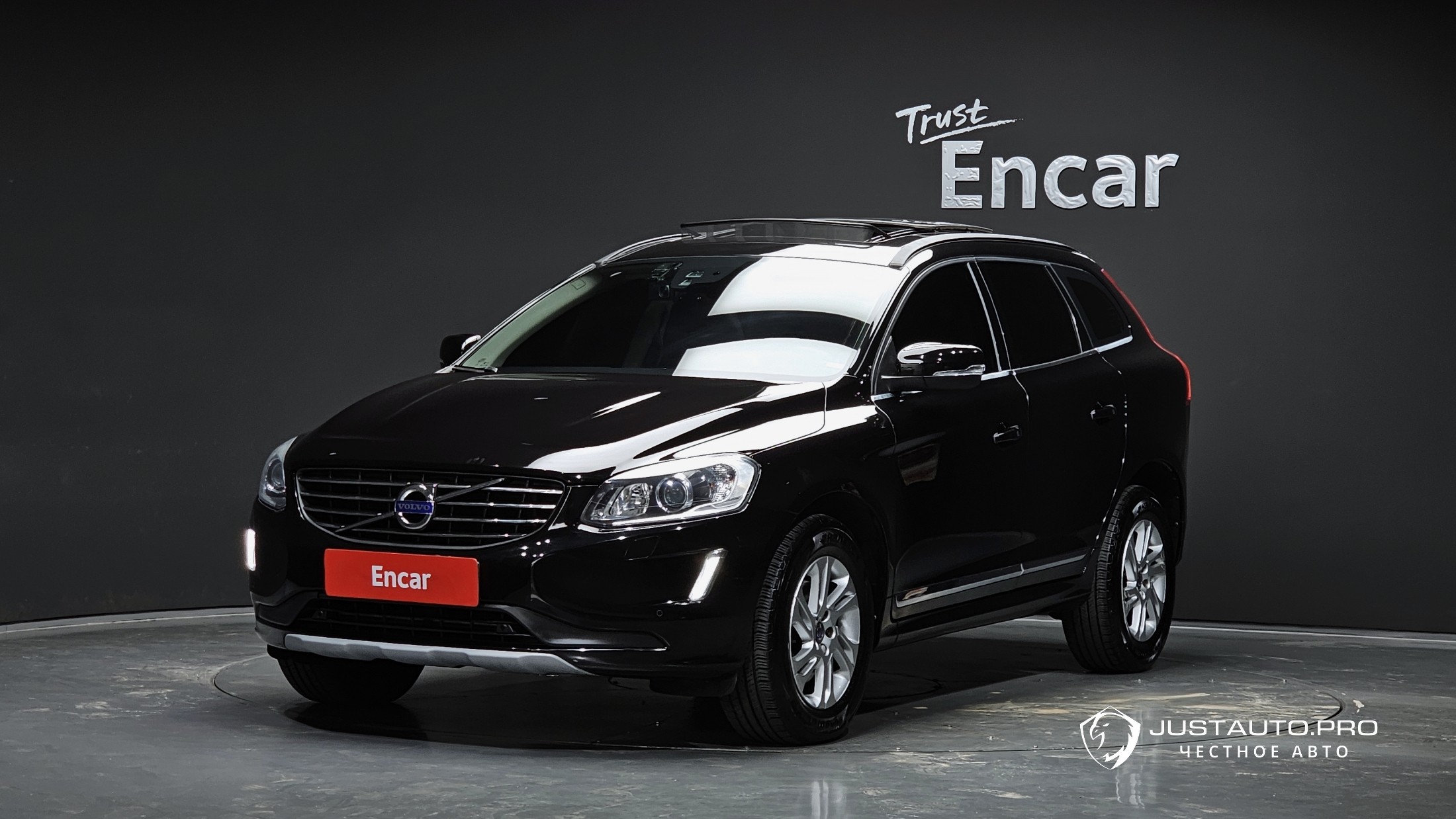 Автомобиль Volvo XC60