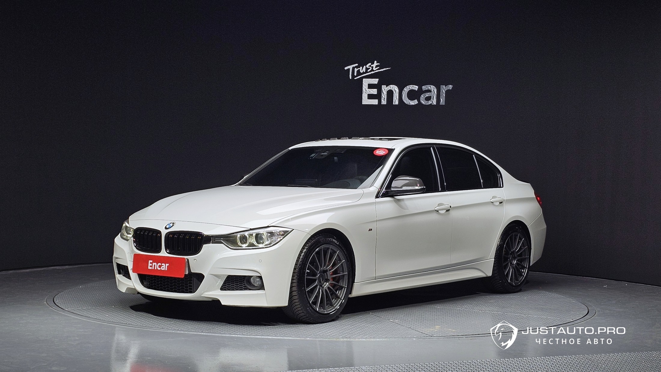 Автомобиль BMW 3-Series