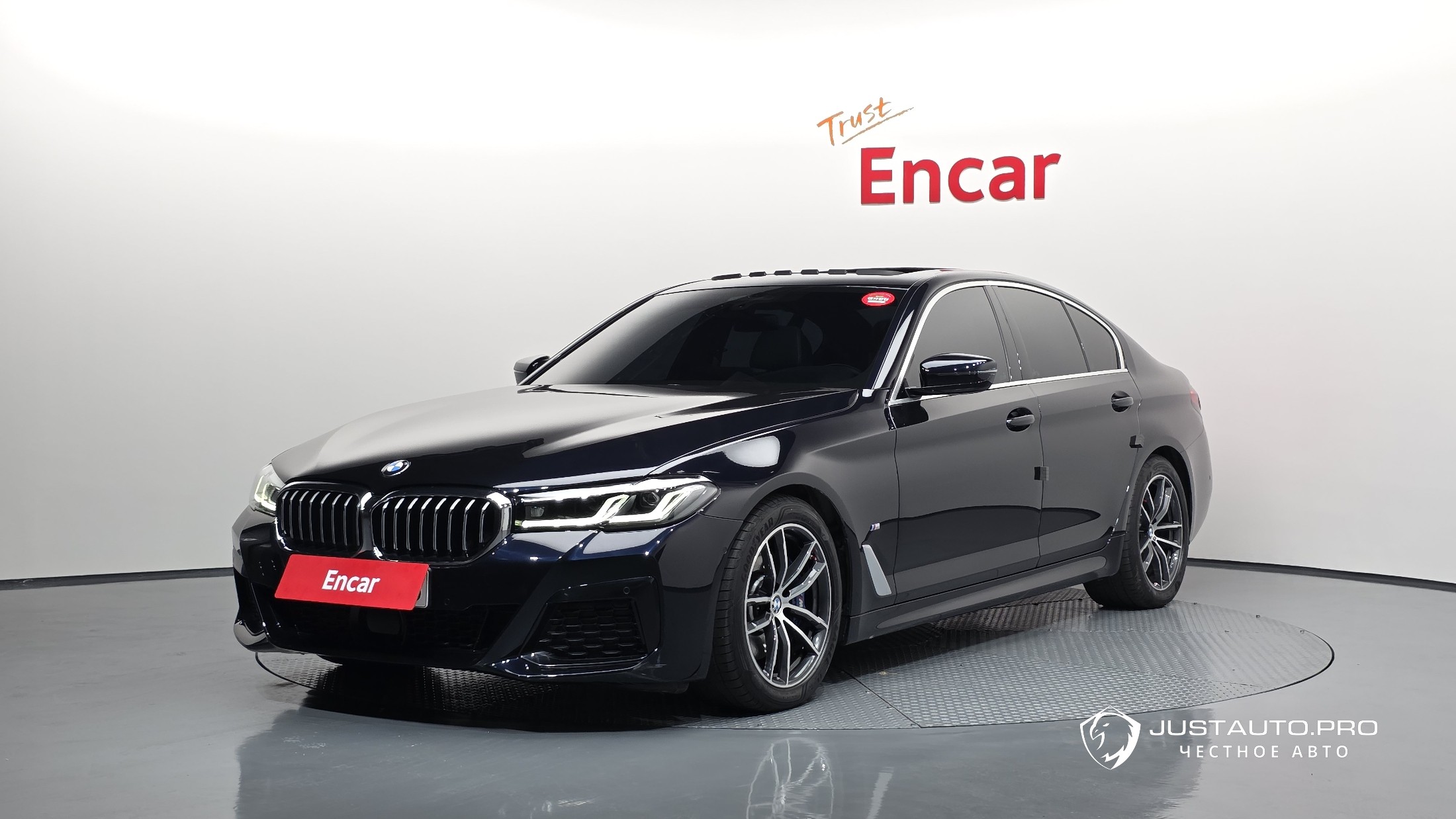 Автомобиль BMW 5-Series